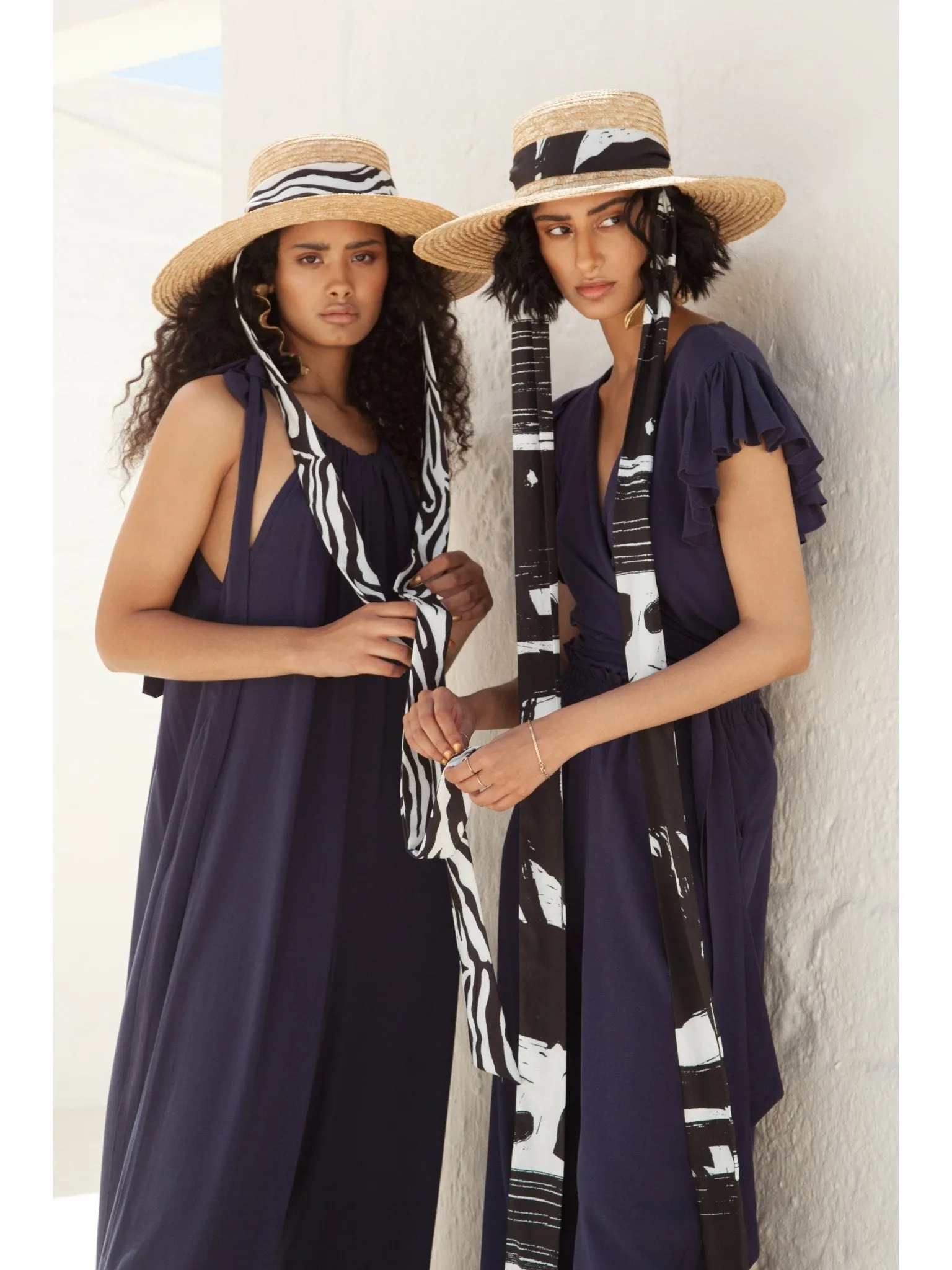 Sustainable Leer Pants - Solid Navy sold by Diarrablu