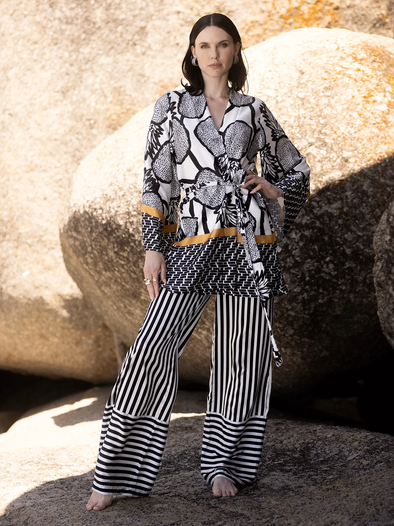 Leer Ben Pants - Lines Black sold by Diarrablu product image thumbnail 3