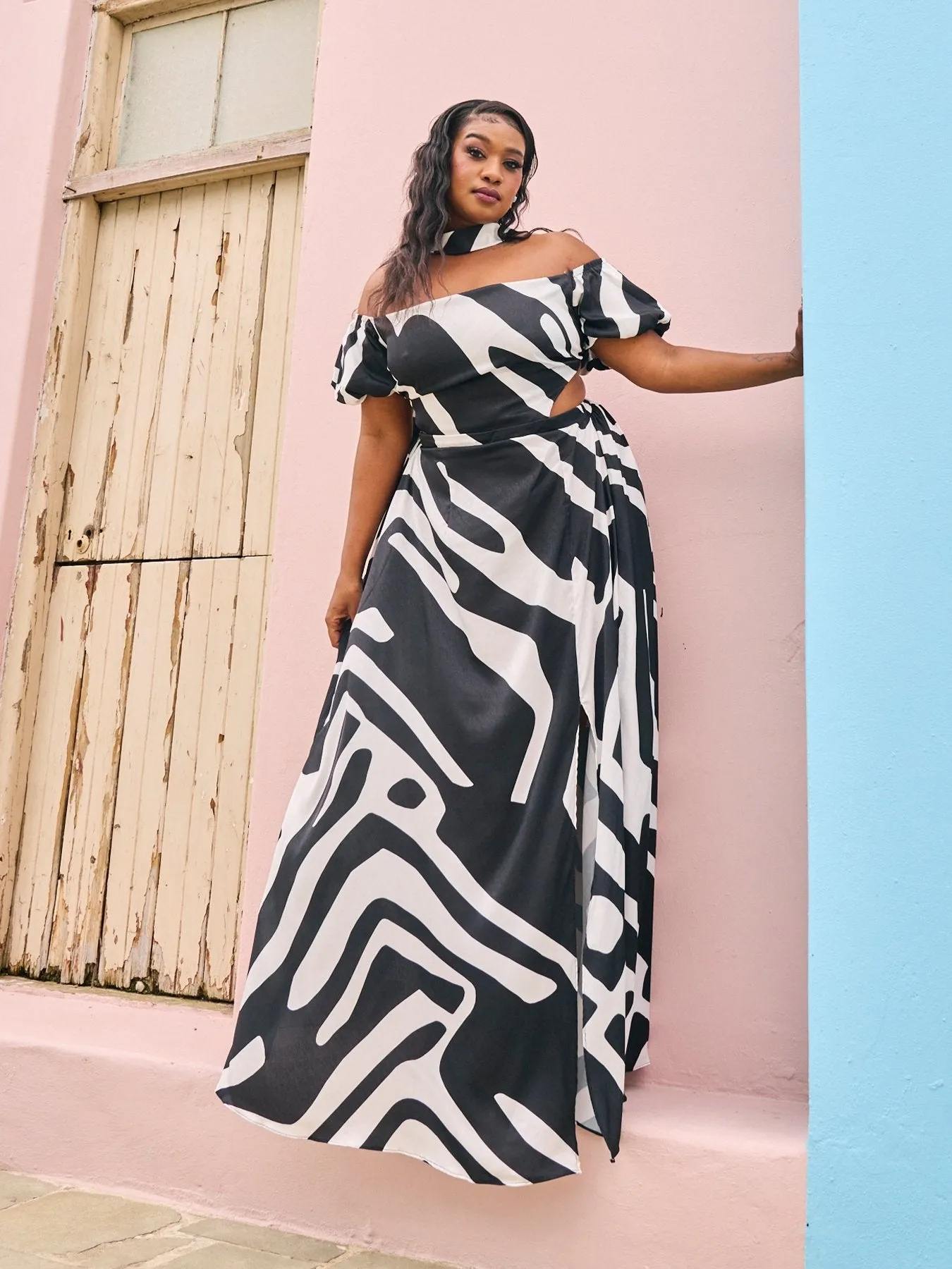 Neni Dress - Lava Noir sold by Diarrablu product image thumbnail 3