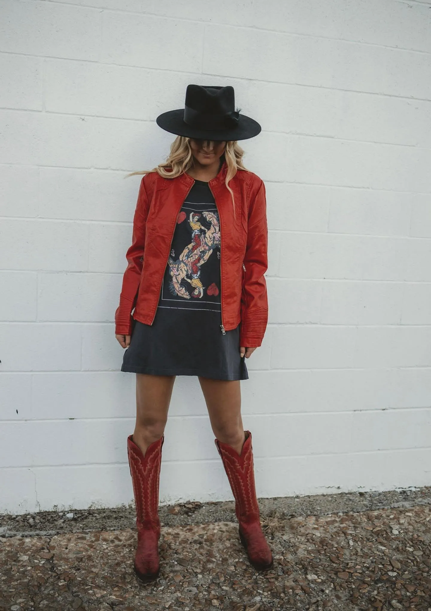 NEW!! Cowgirl Queen Graphic Oversized Tee sold by Glitzy Bella product image thumbnail 4