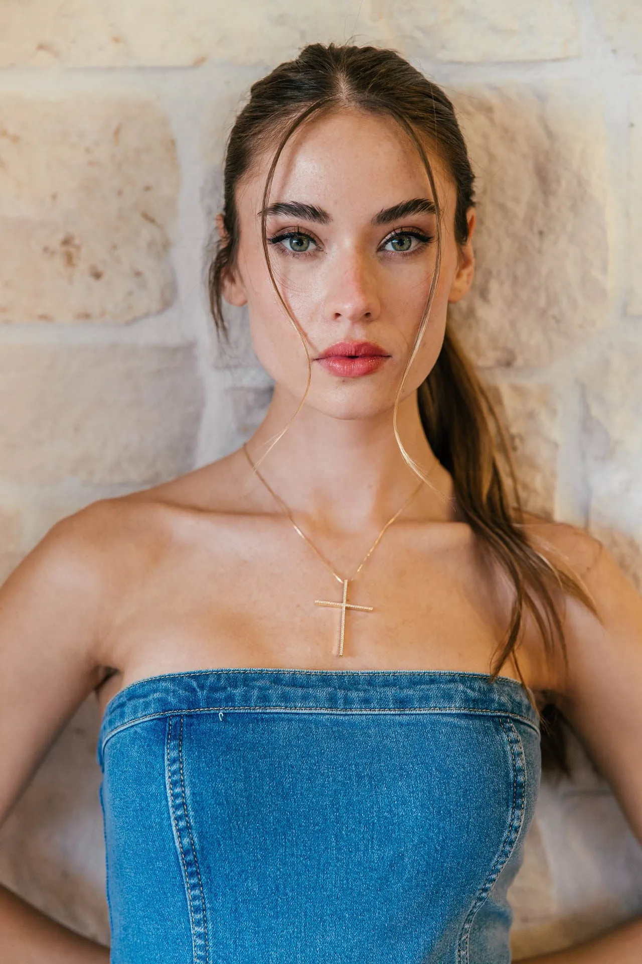 NEW!! The “Truth” 18K Gold Filled Cross Pendant Necklace sold by Glitzy Bella product image thumbnail 3