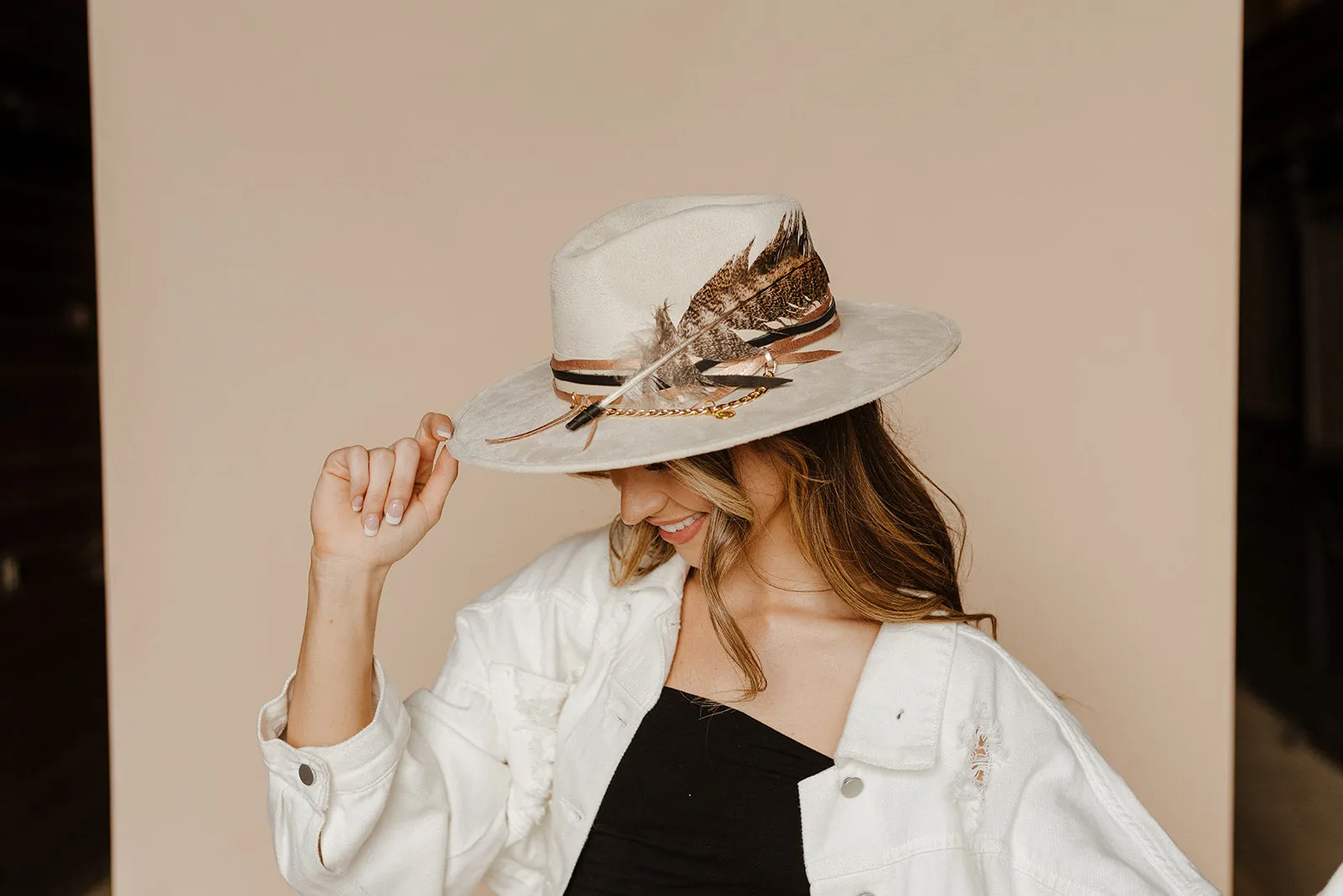 FINAL SALE!! The Navajo Feather Banded Hat in Ivory sold by Glitzy Bella product image thumbnail 3