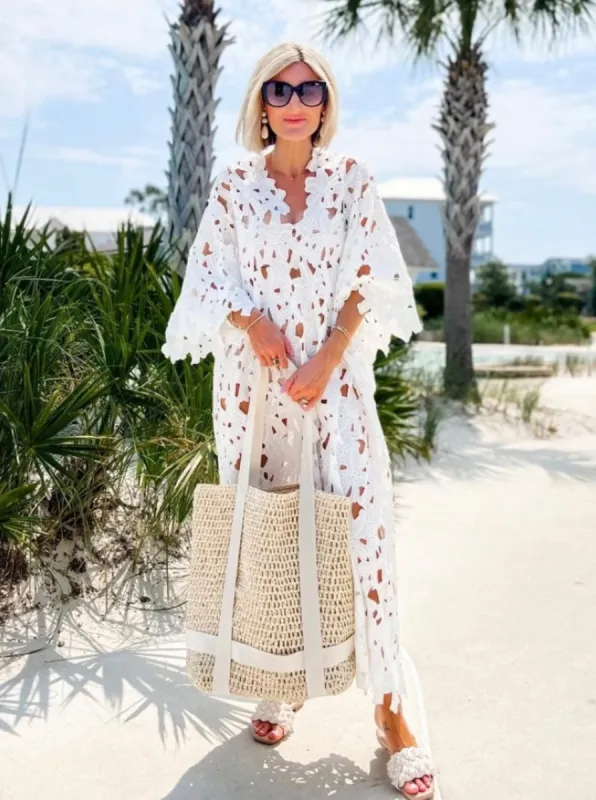 AS SEEN ON LOVERLY GREY!! Hat Carrying Beach Bag in Light Straw sold by Glitzy Bella