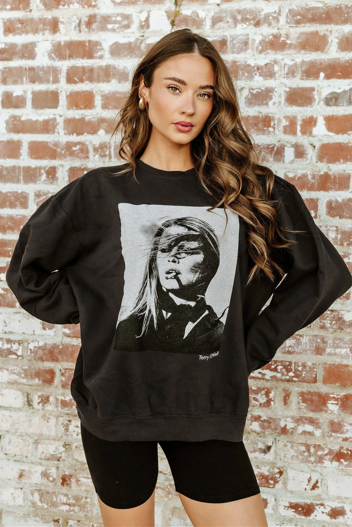 FINAL SALE!! The "Paris Icon" Sweatshirt in Black sold by Glitzy Bella product image thumbnail 2