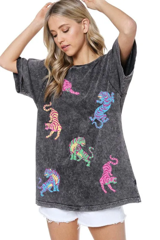 FINAL SALE!! Tiger Graphic Tee in Charcoal sold by Glitzy Bella product image thumbnail 4