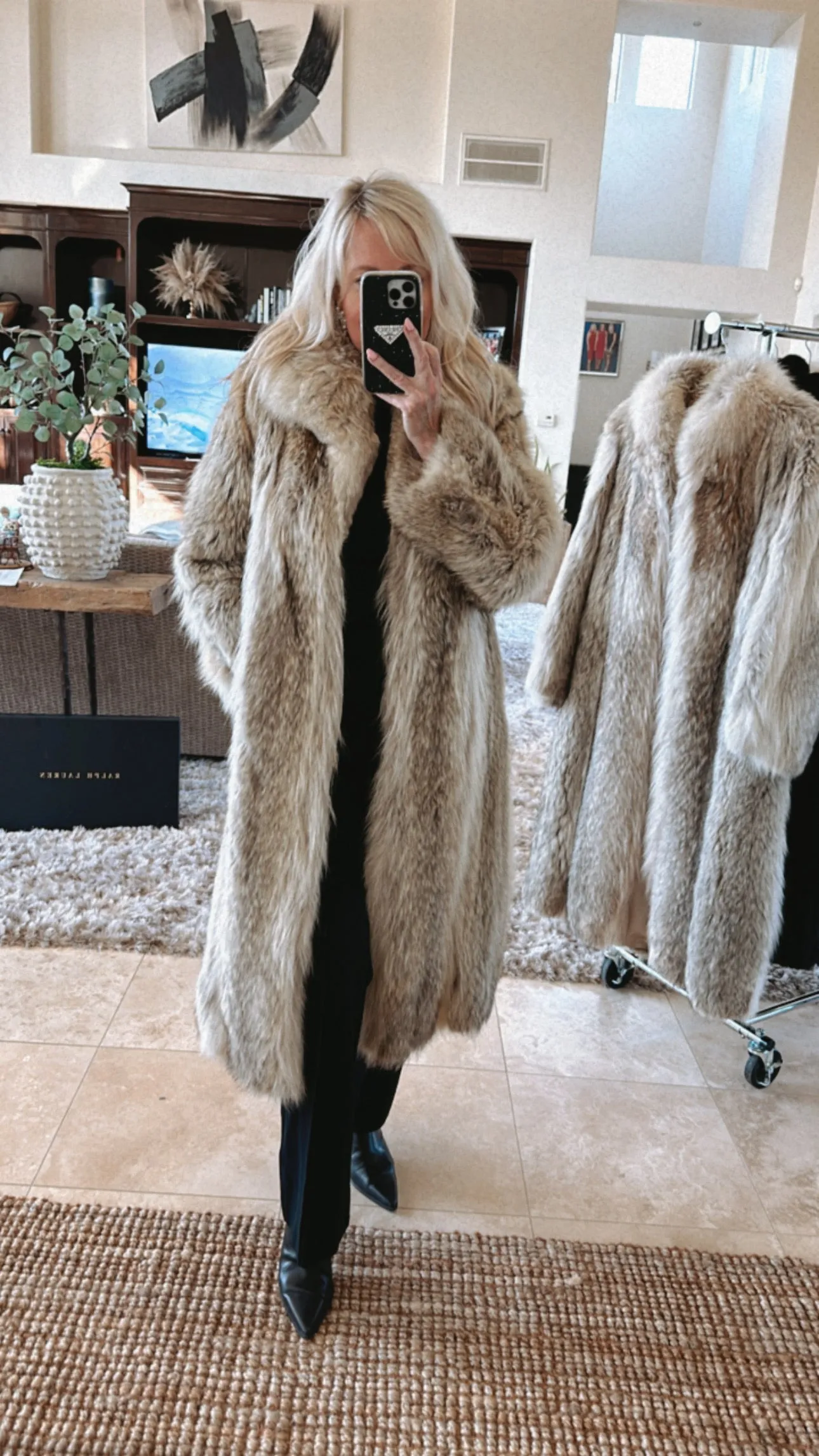 #7 Vintage Coyote Fur Coat - Size S-M sold by Glitzy Bella product image thumbnail 3