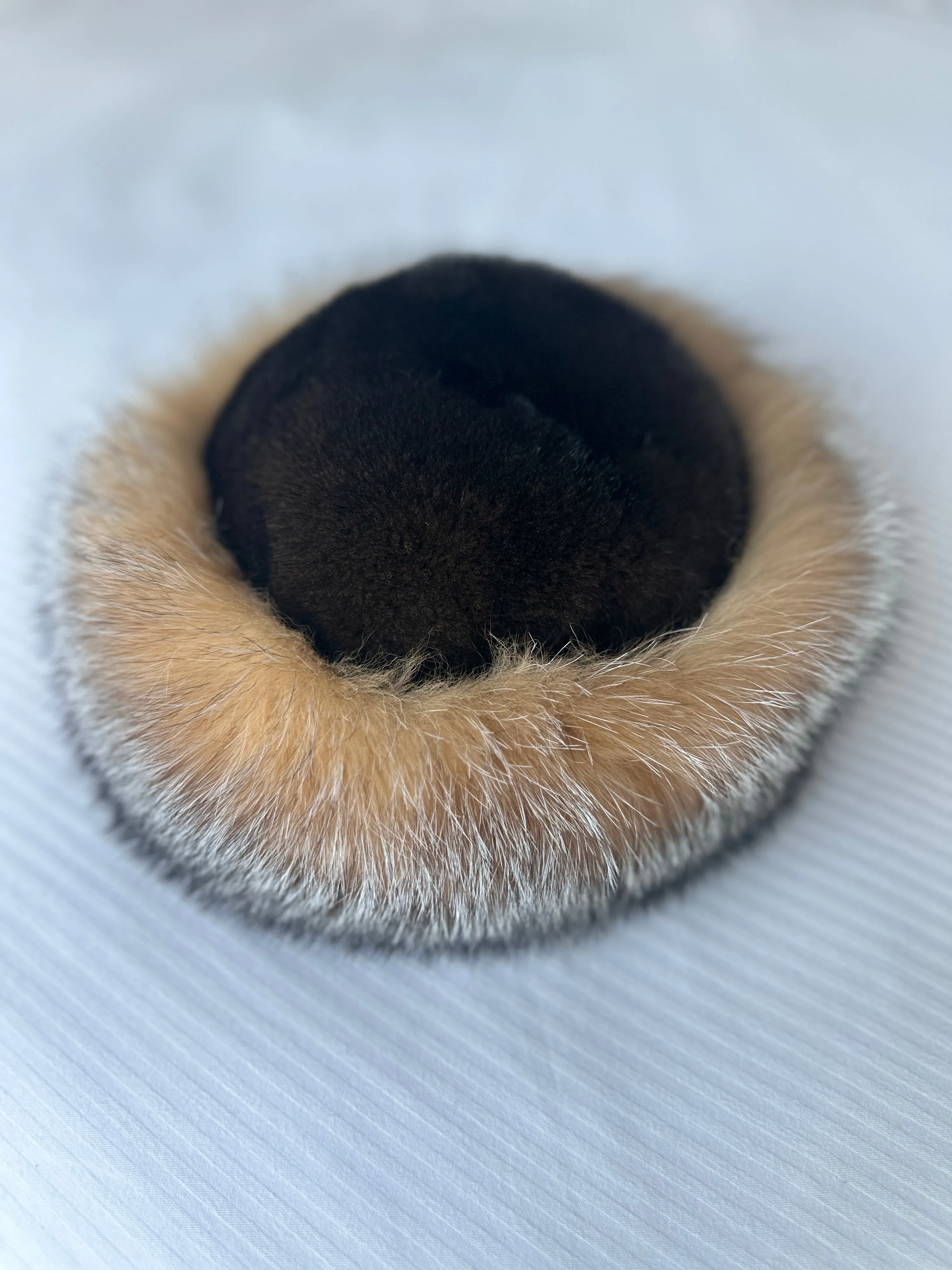 Exclusive!! Vintage Fox & Mink Fur Hat sold by Glitzy Bella product image thumbnail 5