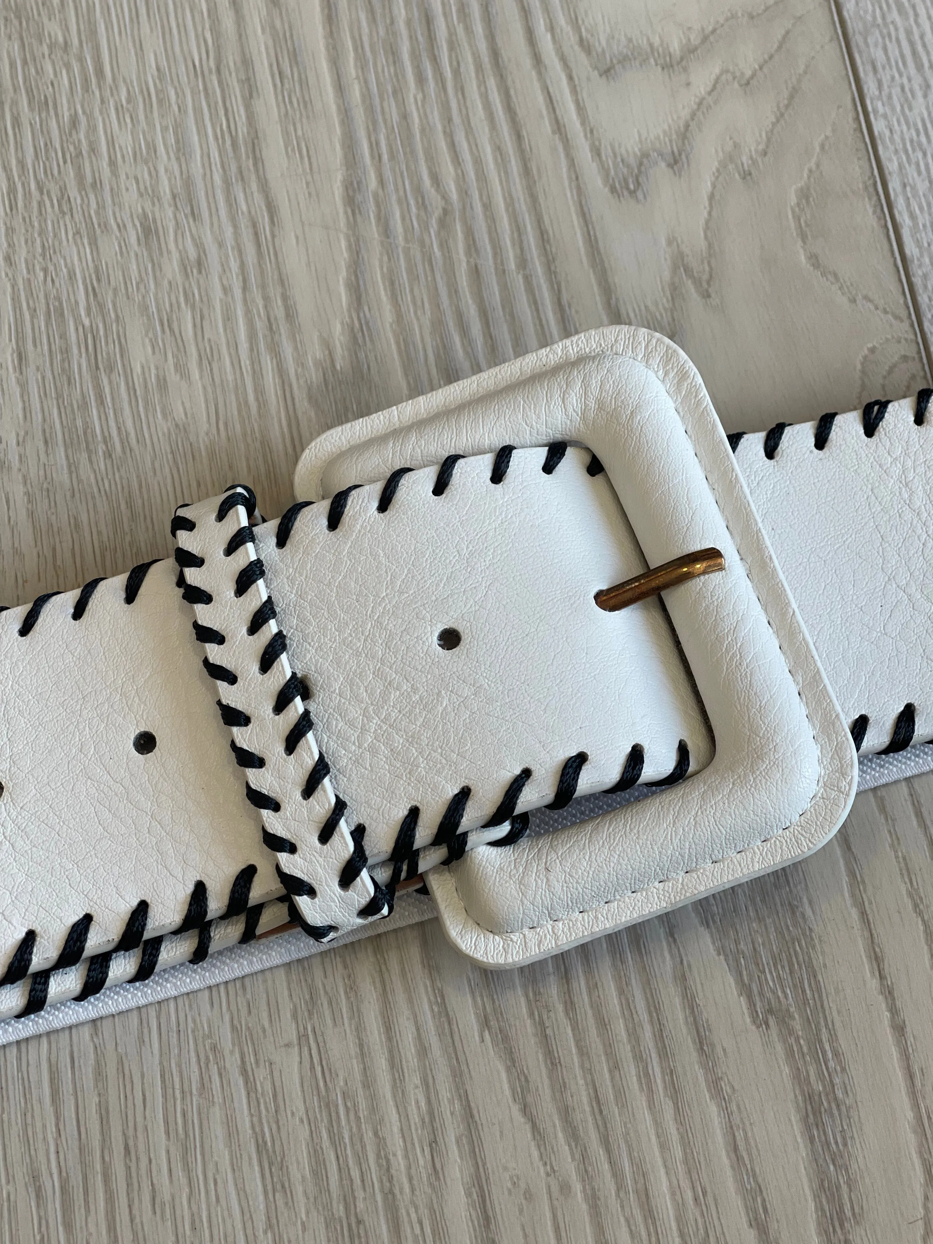 FINAL SALE!! Stitched Wide Leather Belt in 4 Colors! sold by Glitzy Bella product image thumbnail 3