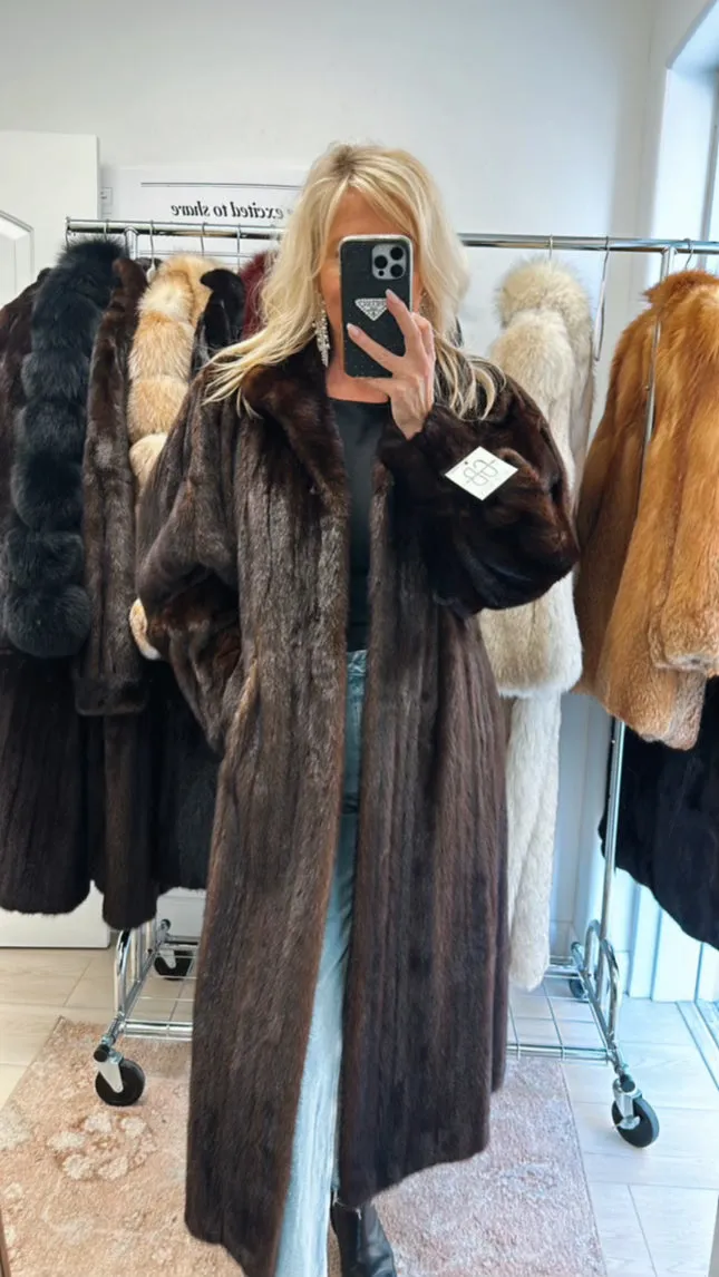 #15 Vintage Mahogany Mink Coat - Size S/M sold by Glitzy Bella
