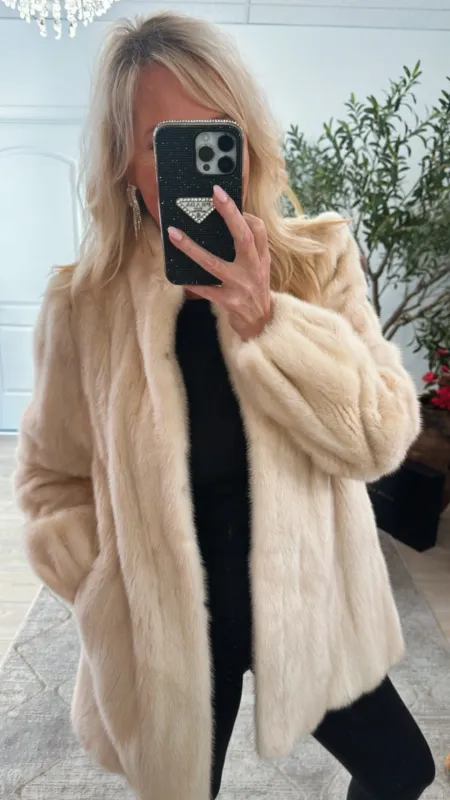 #35 Vintage Blonde Mink Fur Jacket - Size M sold by Glitzy Bella