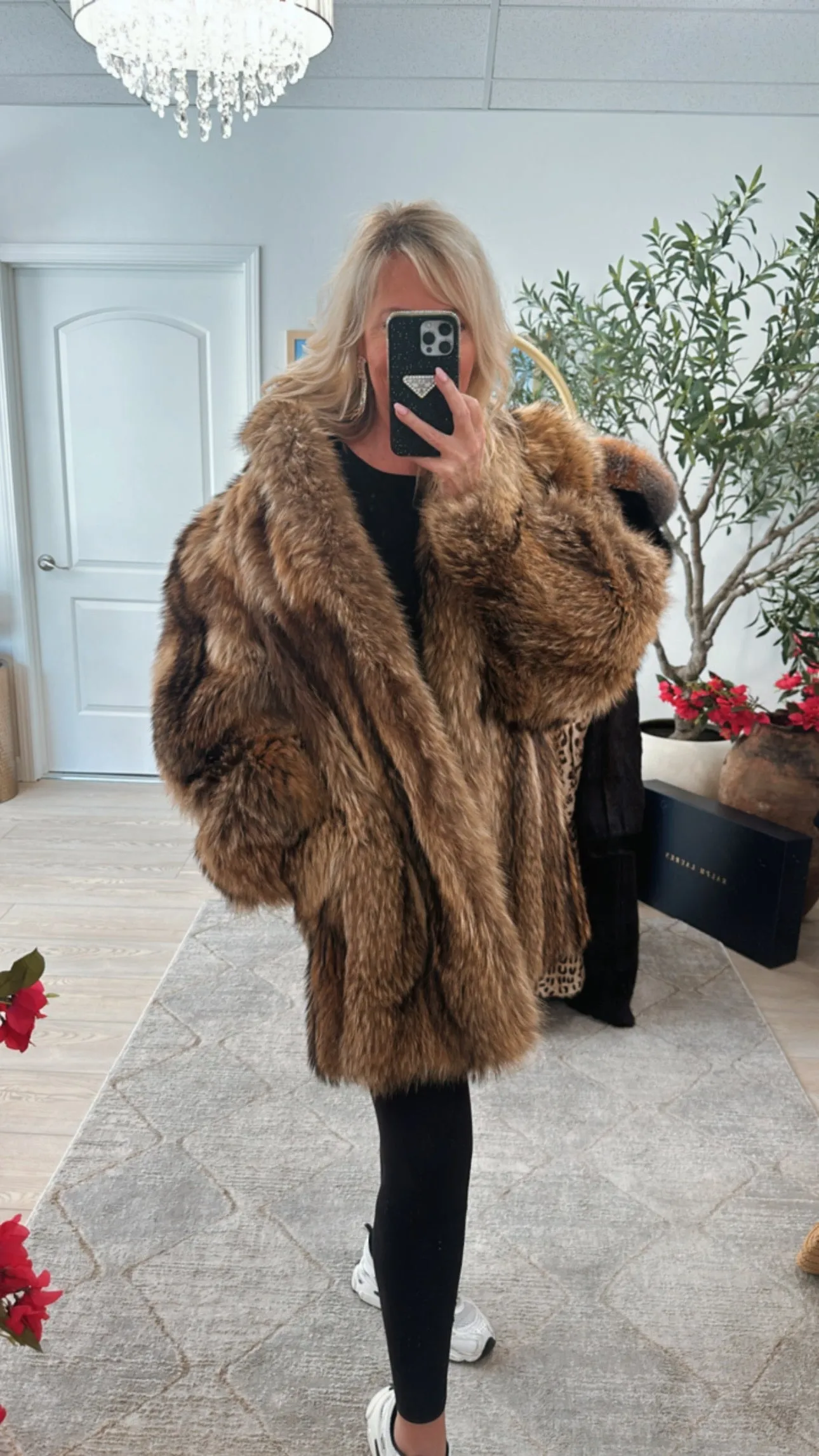 #117 Vintage Fur Jacket - Size XL sold by Glitzy Bella product image thumbnail 4