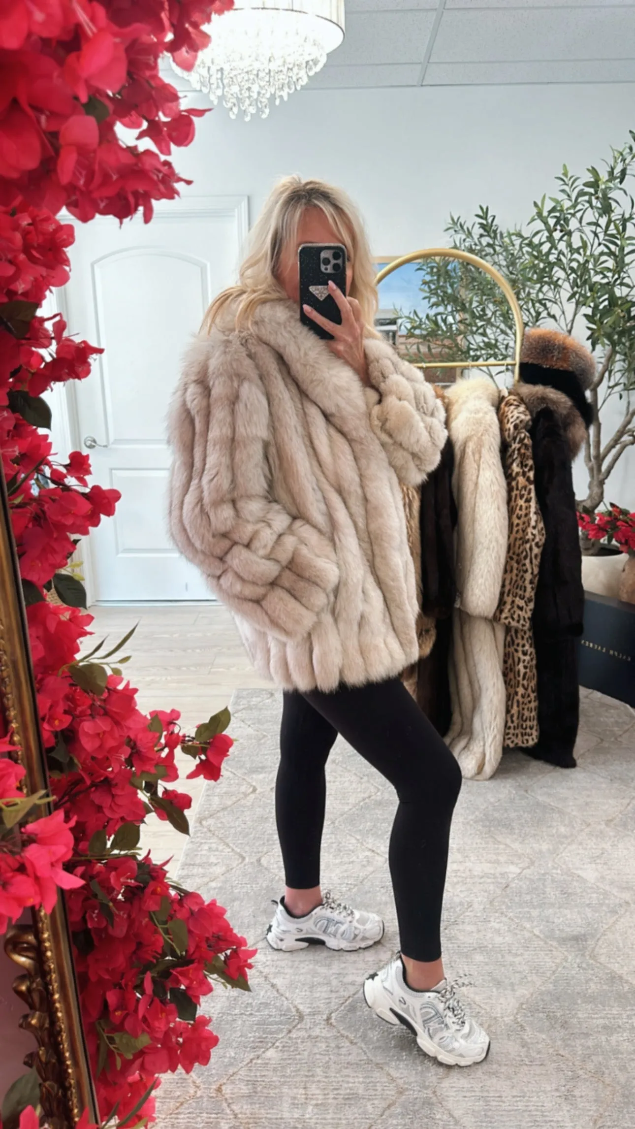 #33 Vintage Silver Fox Fur Jacket - Size M sold by Glitzy Bella product image thumbnail 2