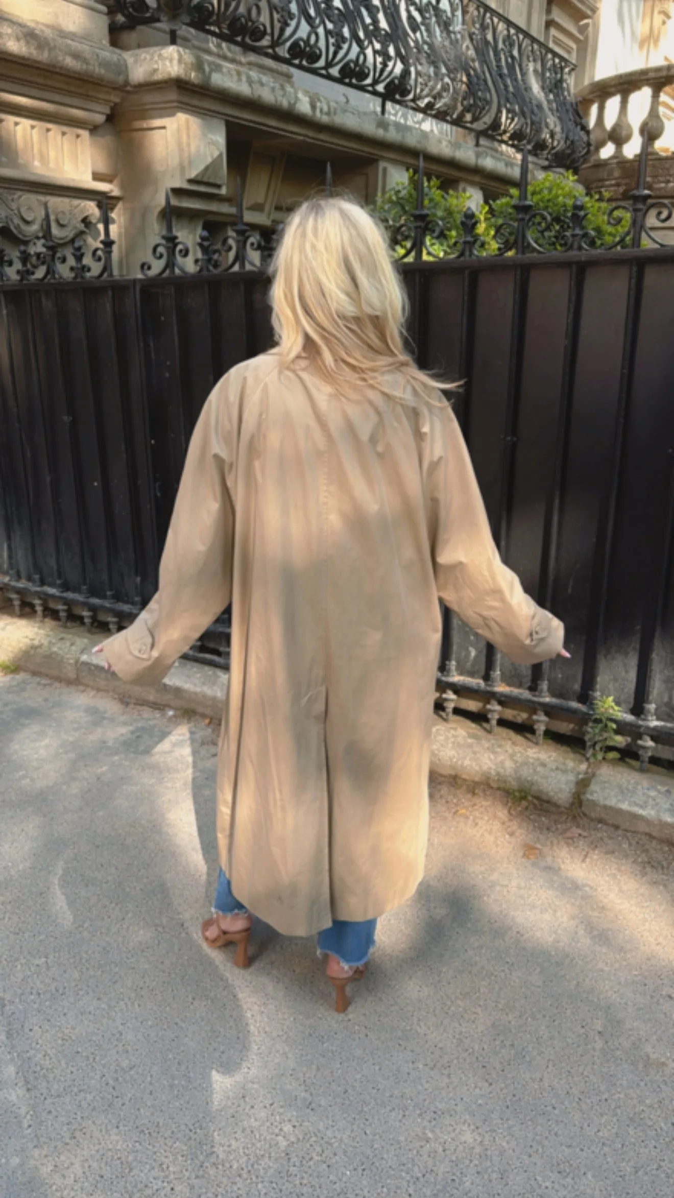 NEW!! Vintage Burberry Trench Coat Size L/XL sold by Glitzy Bella product image thumbnail 2