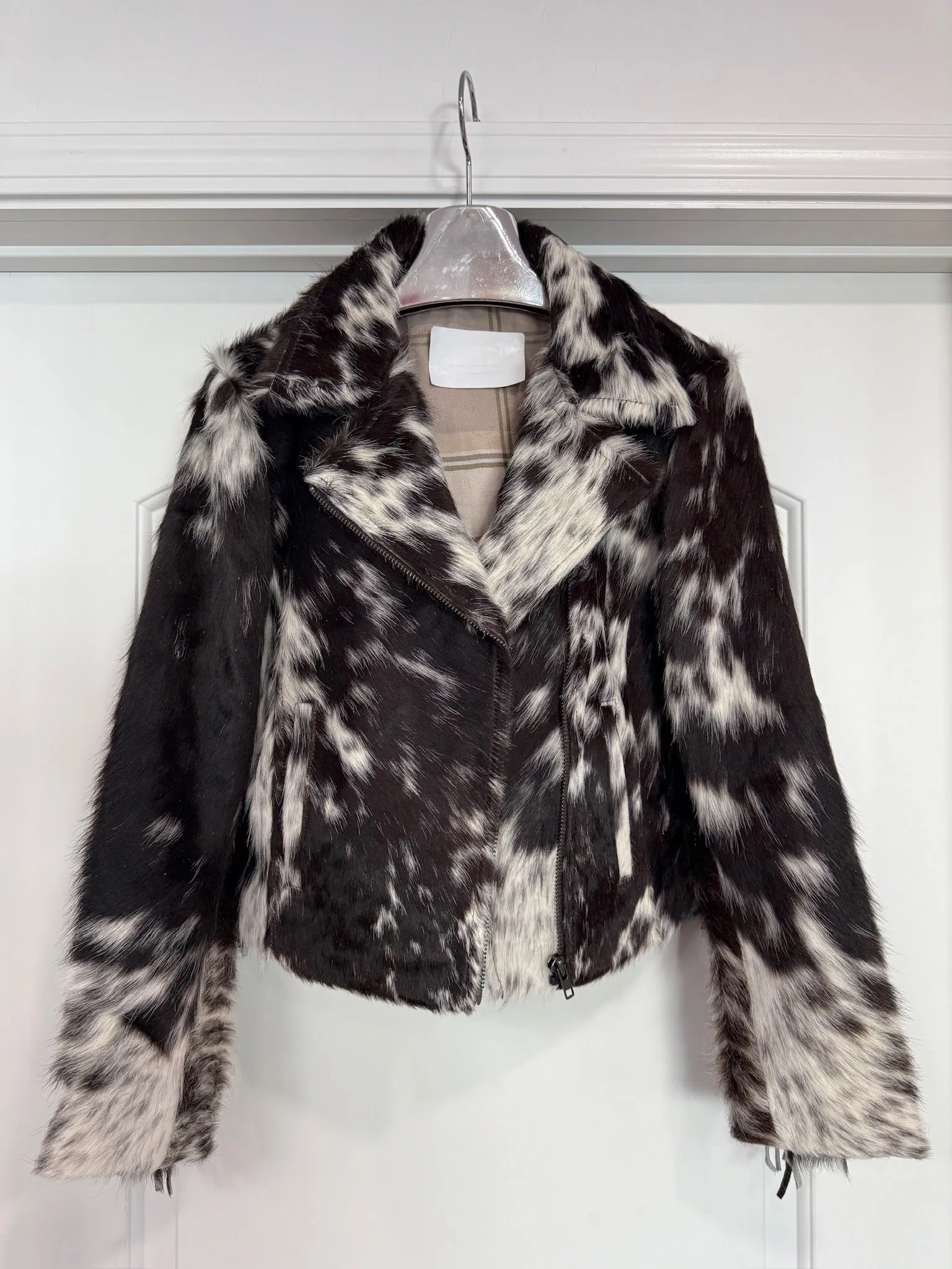 NEW!! Cowhide Jacket #23 - Size Small sold by Glitzy Bella product image thumbnail 2