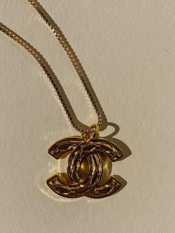 NEW!! Authentic Vintage Queenie Pendant in Gold sold by Glitzy Bella