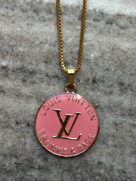 NEW!! Authentic Vintage Pink Trunk Necklace sold by Glitzy Bella product image thumbnail 3