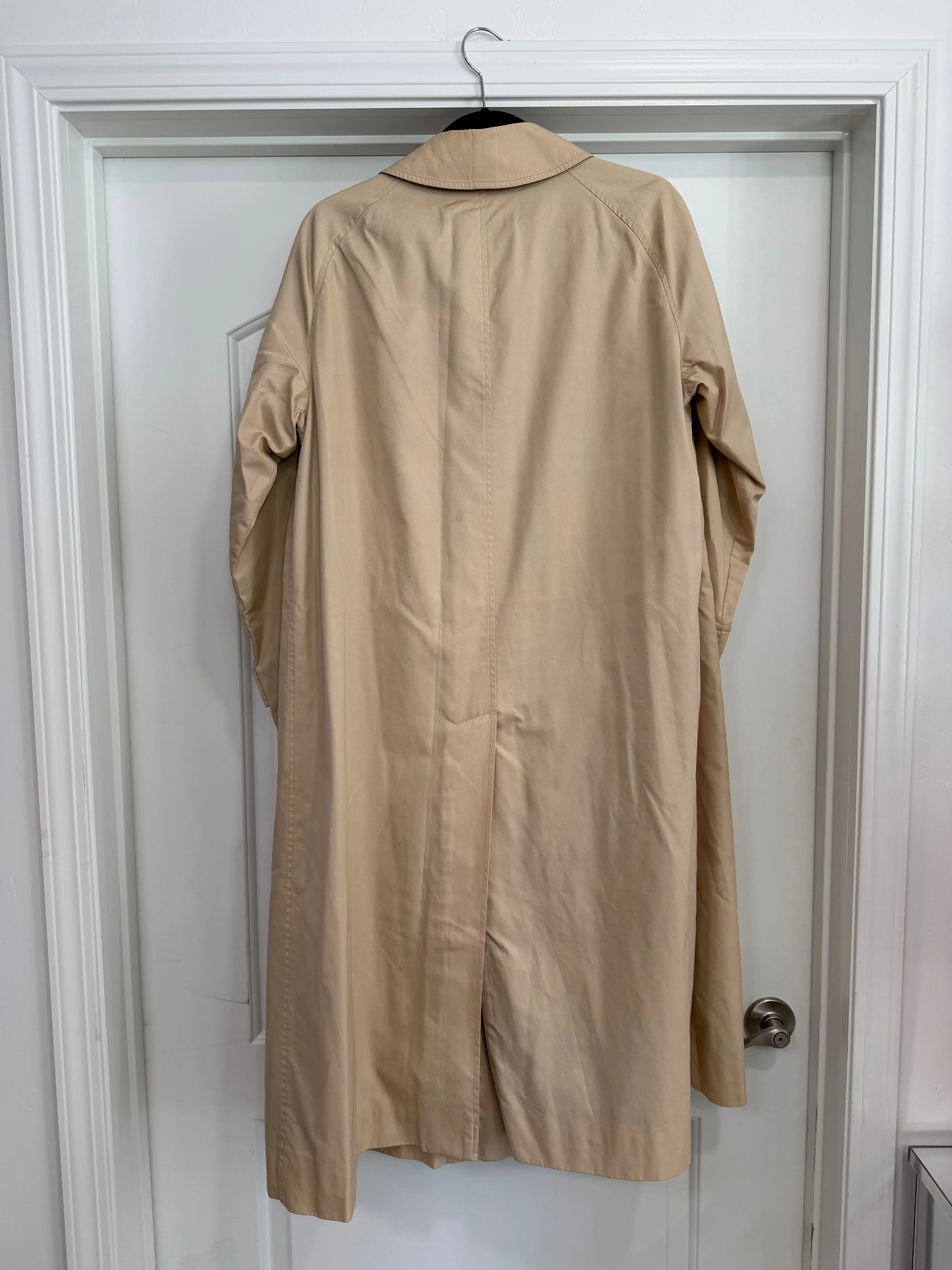NEW!! Vintage Burberry Trench Coat Size M/L sold by Glitzy Bella product image thumbnail 5
