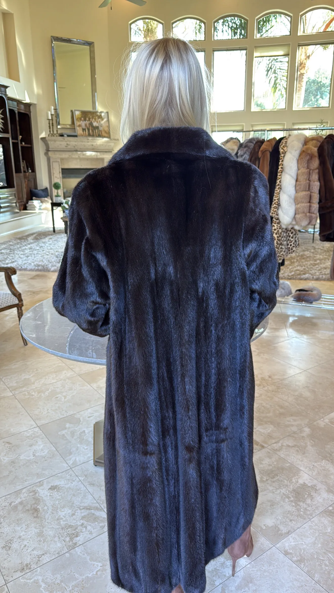 #115 Vintage Ranch Mink Coat Size Large sold by Glitzy Bella product image thumbnail 2