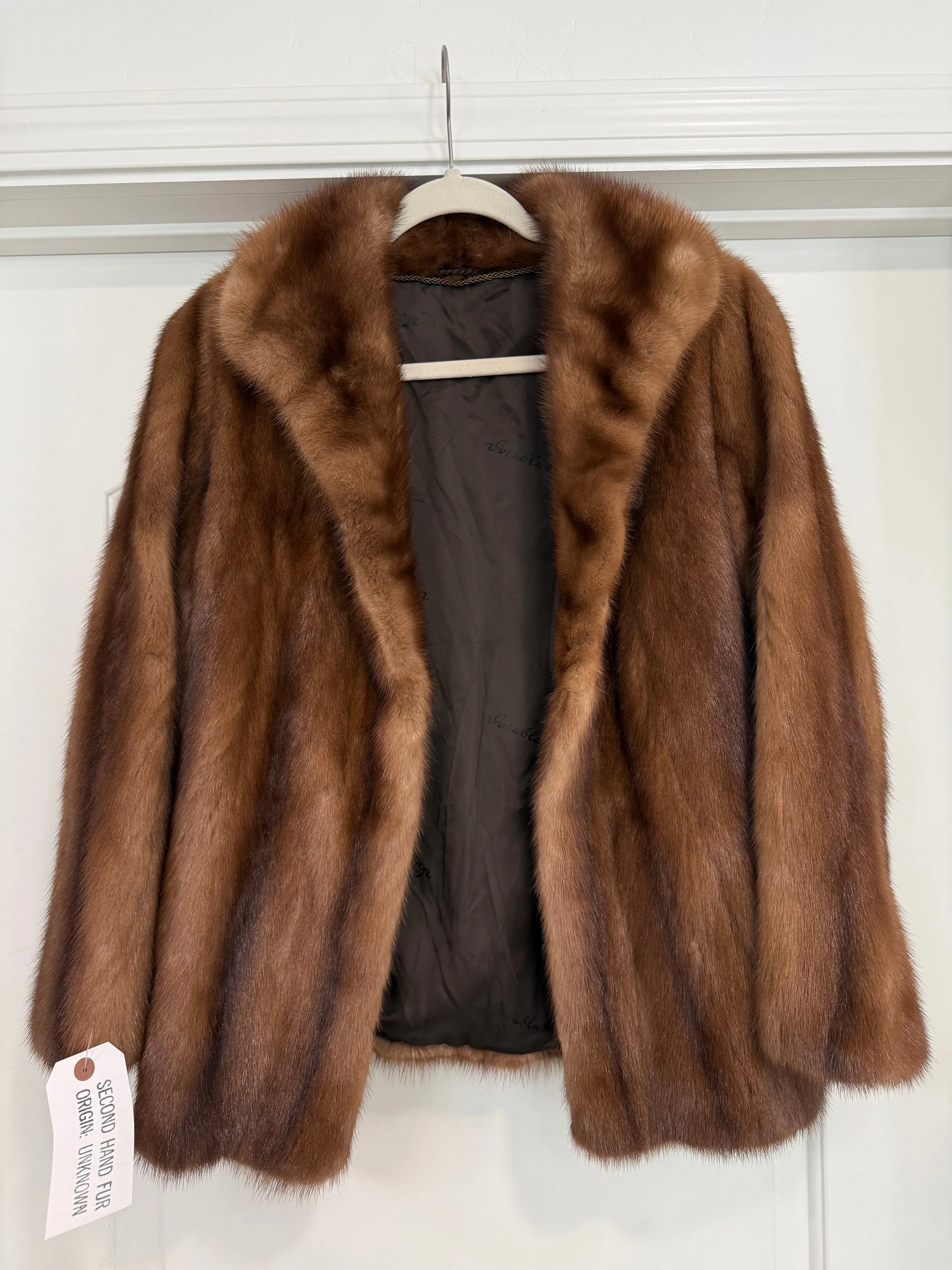 #112 Vintage Demi Buff Mink Jacket Size Small/Medium sold by Glitzy Bella product image thumbnail 3