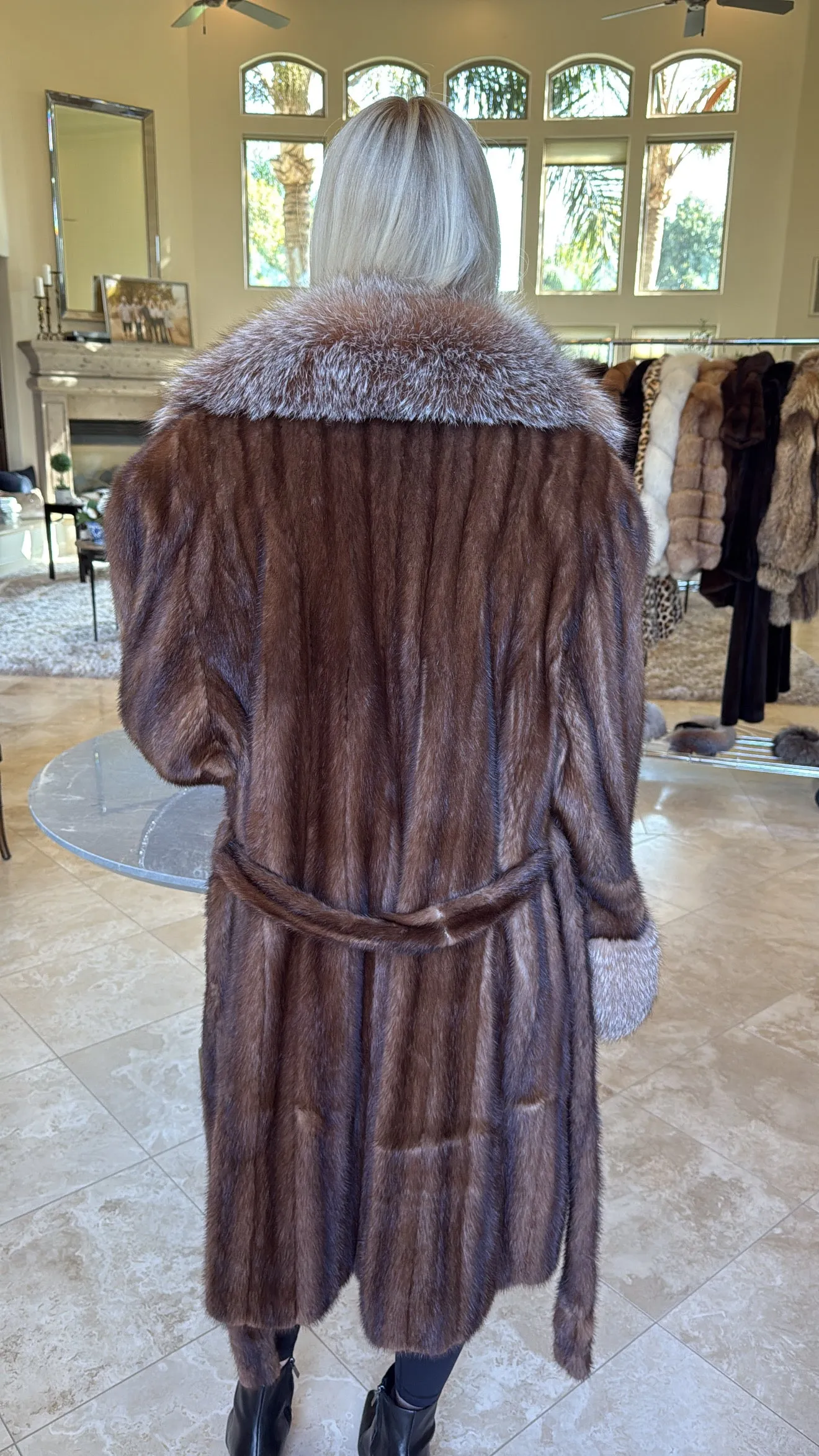 #105 Vintage Demi Buff Mink Coat W/ Crystal Fox Trim Size M/L sold by Glitzy Bella product image thumbnail 2