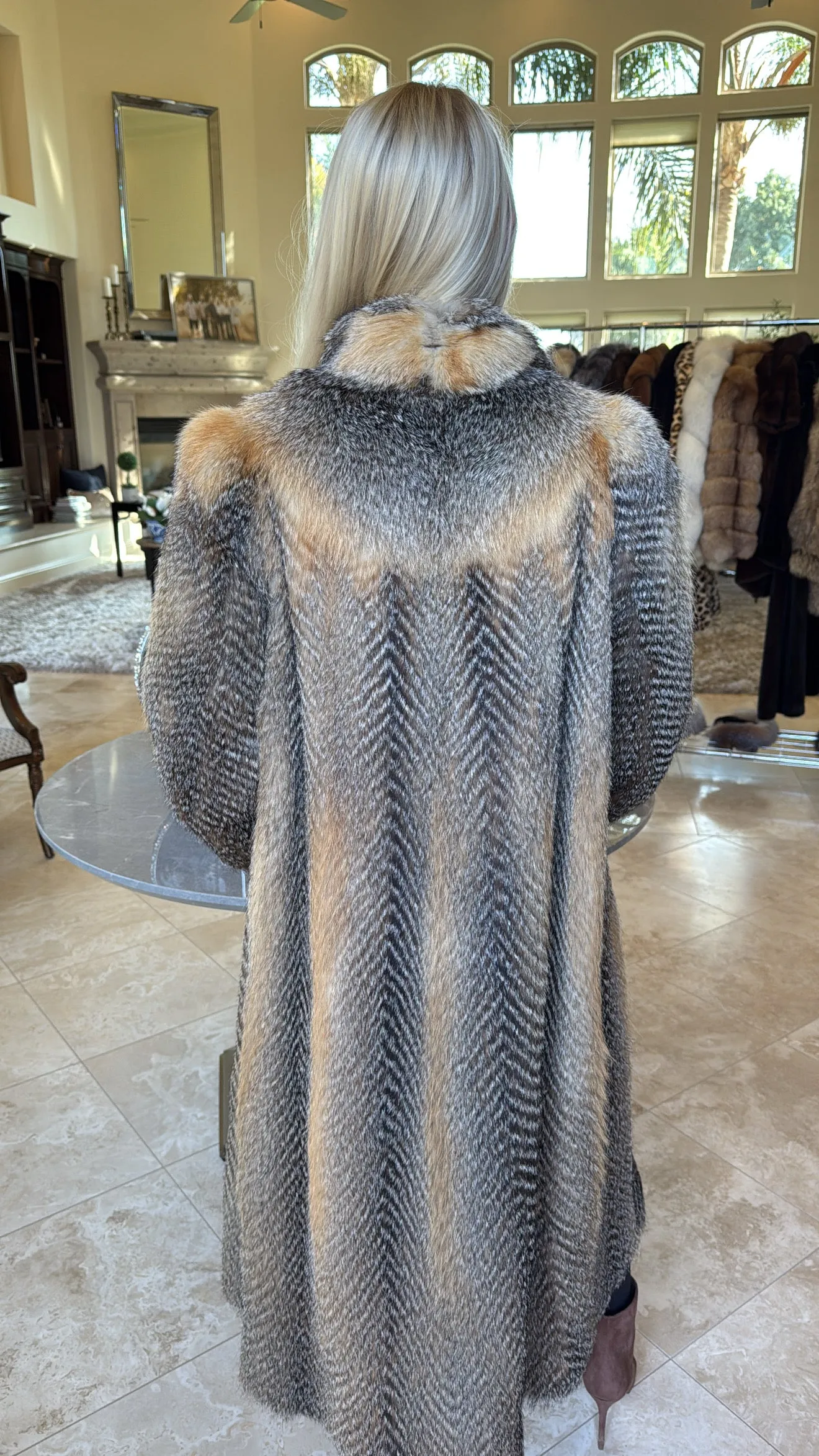 #101 Vintage Natural Grey Fox Coat Size Small sold by Glitzy Bella product image thumbnail 2