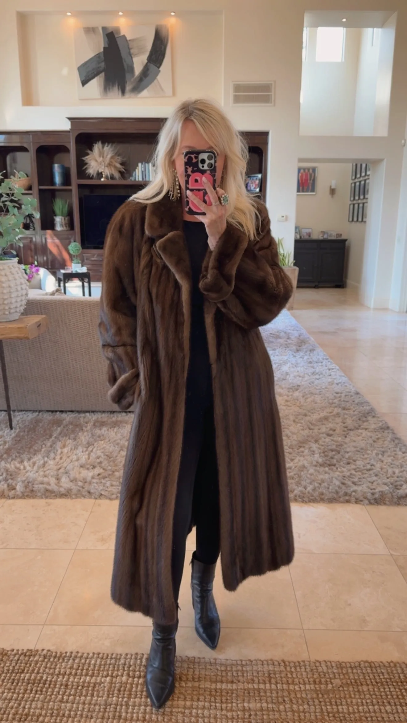 #106 Vintage Demi Buff Mink Coat Size Medium/Large sold by Glitzy Bella product image thumbnail 5