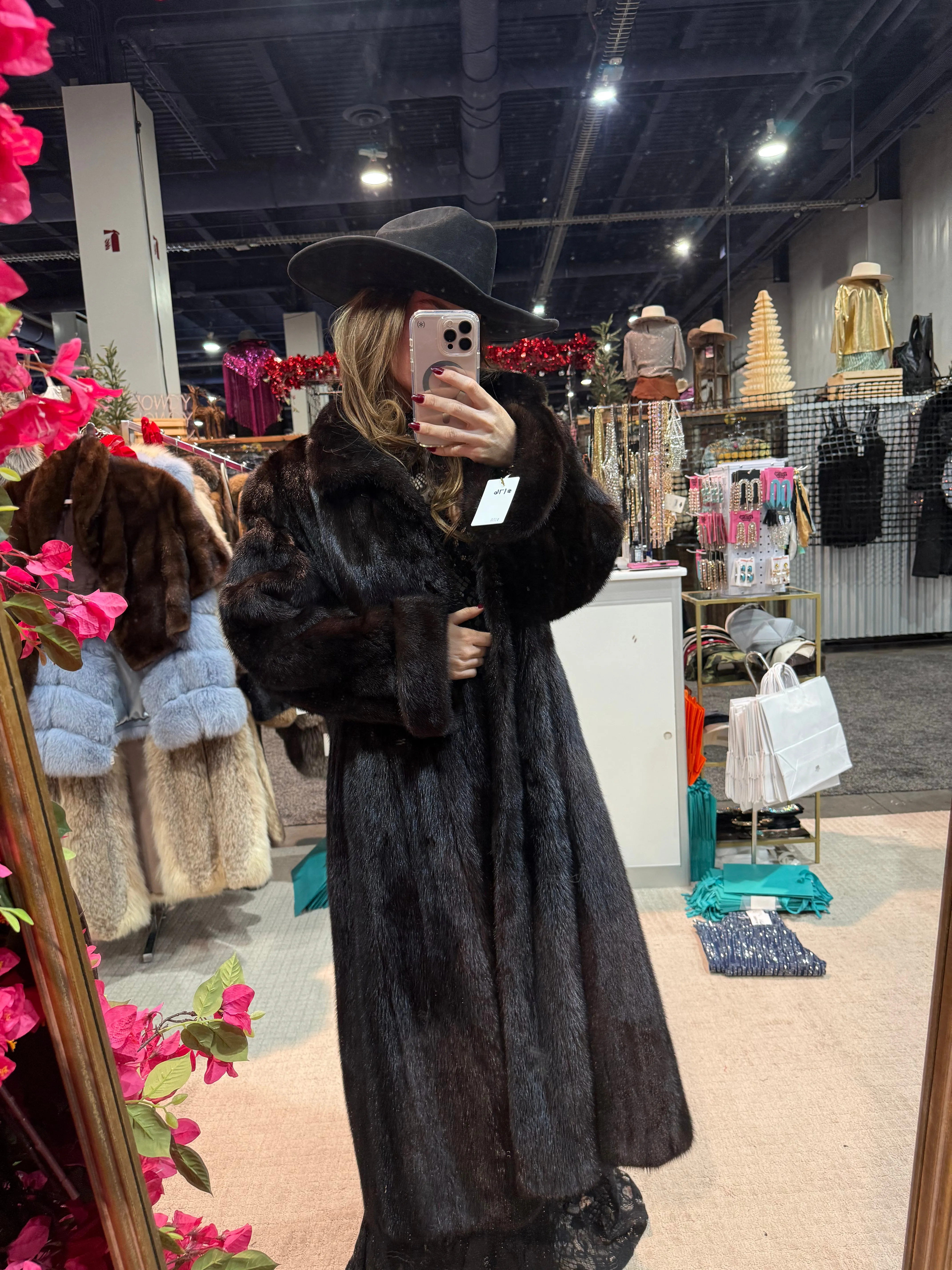 #176 Vintage Mahogany Mink Fur Coat Size Medium sold by Glitzy Bella product image thumbnail 2