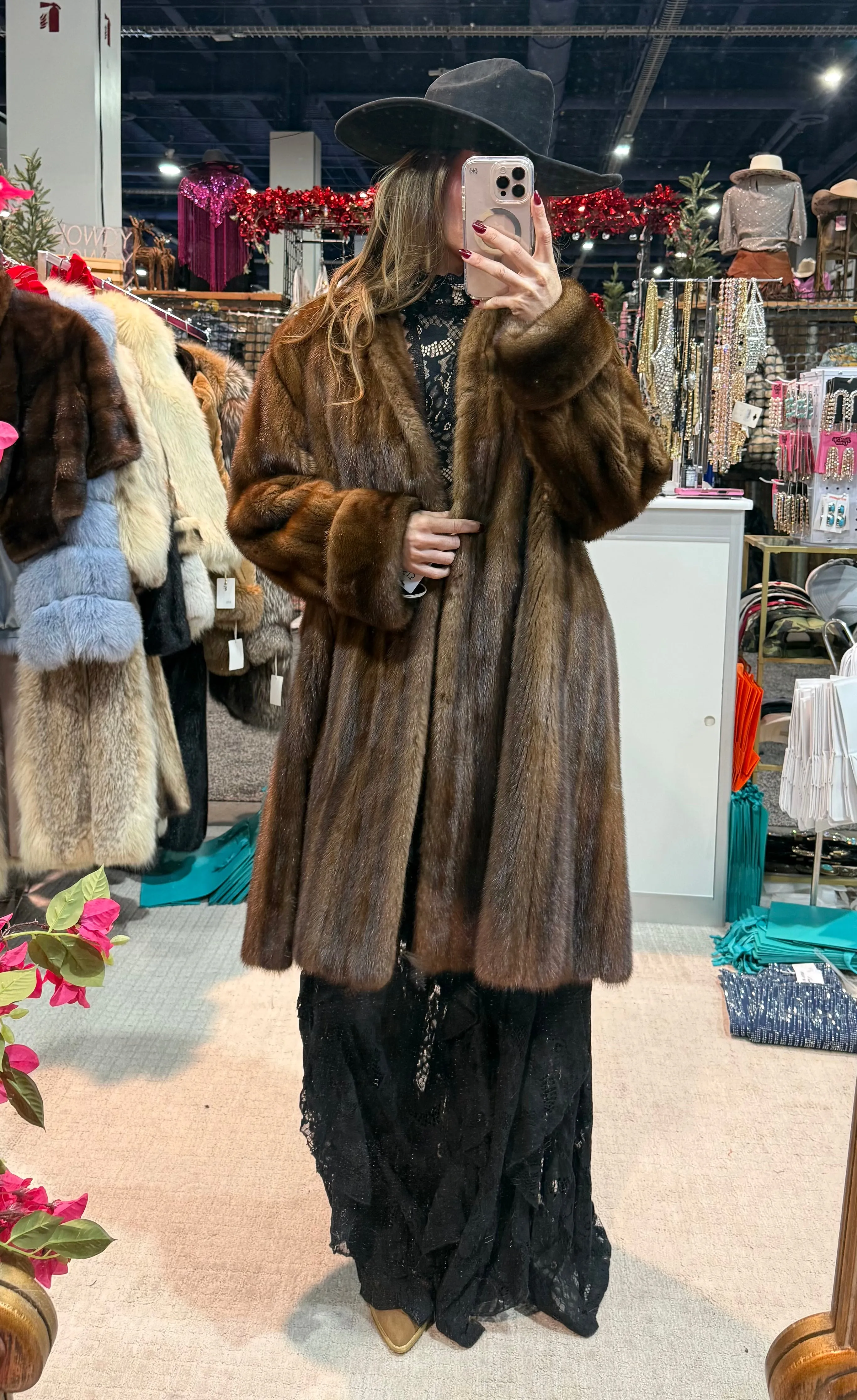 #S13 Vintage Brown Mink 7/8 Coat - Size Medium/Large sold by Glitzy Bella product image thumbnail 5