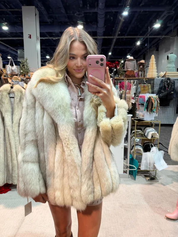 #130 Vintage Natural Blue Fox Jacket Size M/L sold by Glitzy Bella