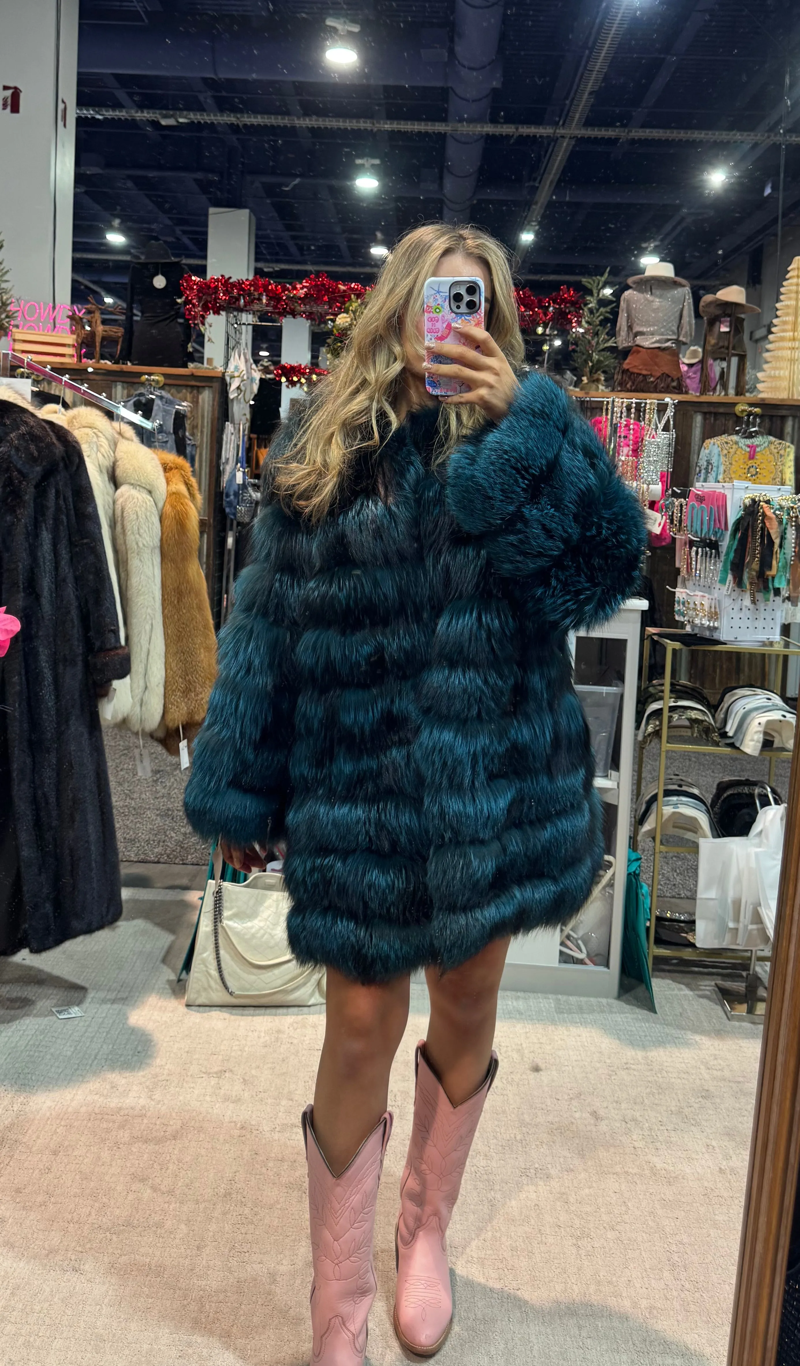 #152 Vintage Dyed Fox Fur Jacket - Size Large sold by Glitzy Bella product image thumbnail 2