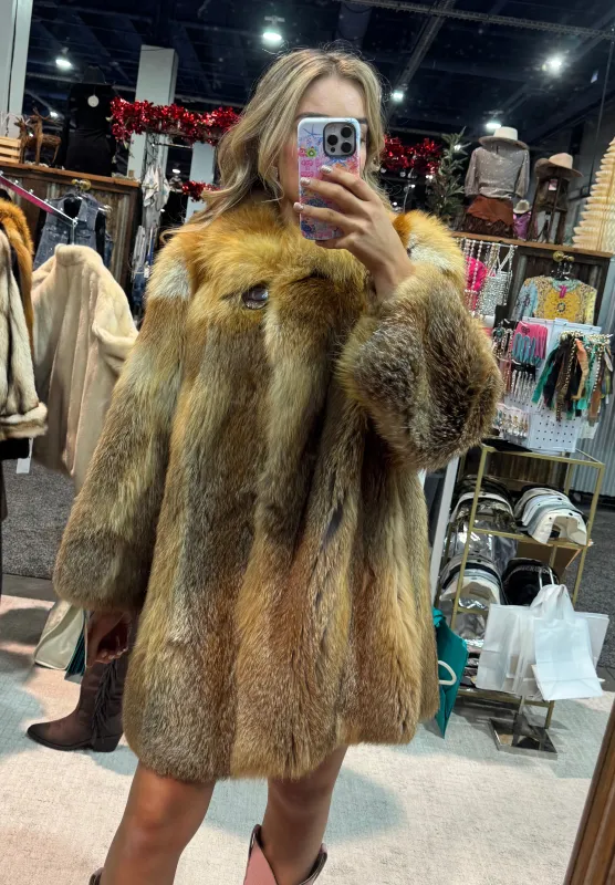 #S15 Red Fox Stroller - Size Small/Medium sold by Glitzy Bella