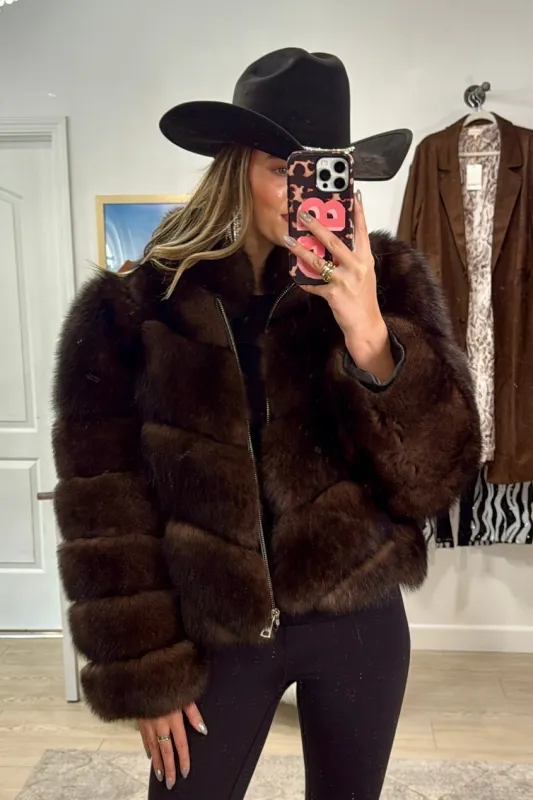 #28 Vintage Brown Fox Jacket Size Medium sold by Glitzy Bella