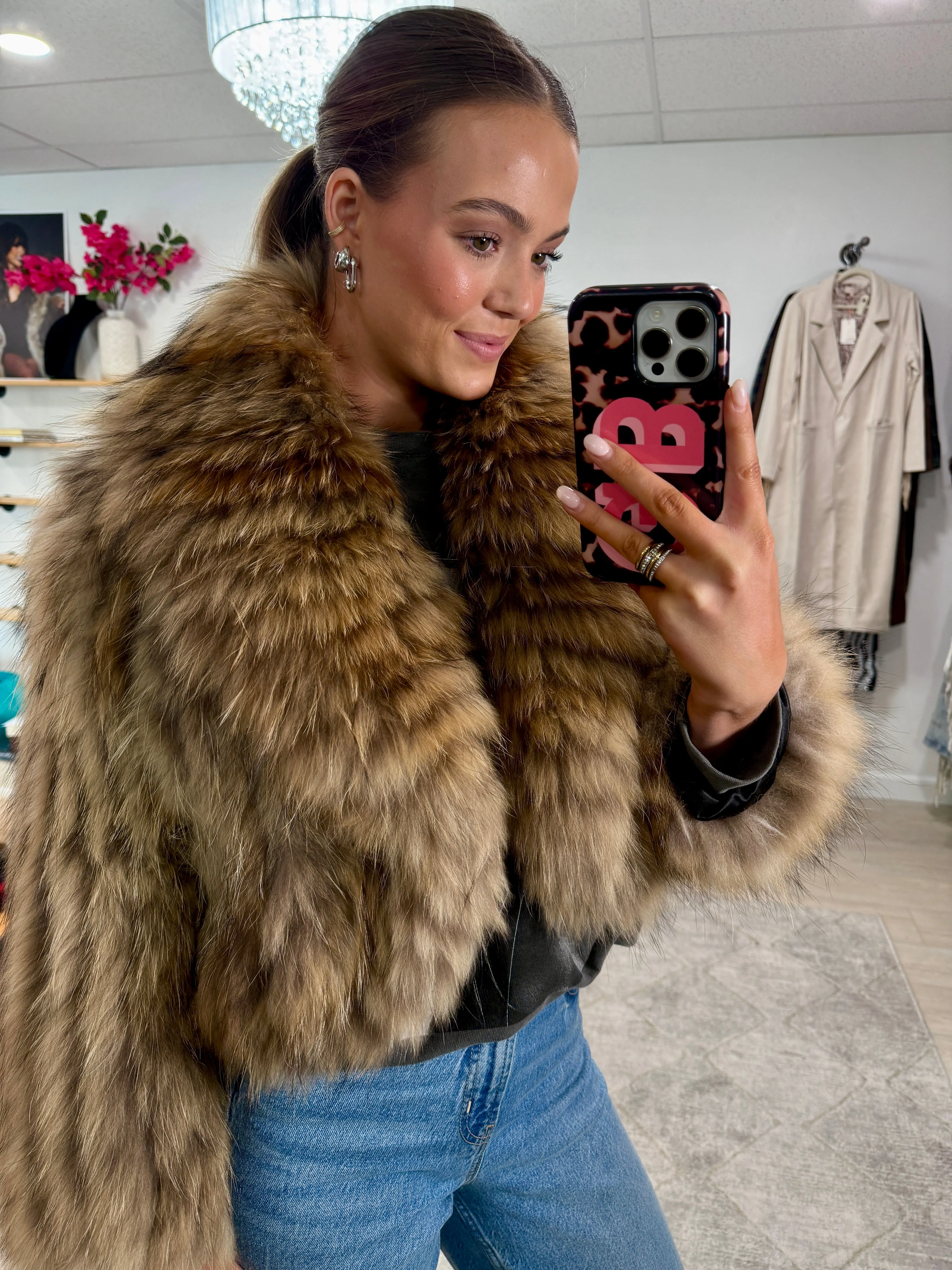 #GB11 Vintage Dyed Brown Cropped Fox Fur Jacket sold by Glitzy Bella product image thumbnail 2