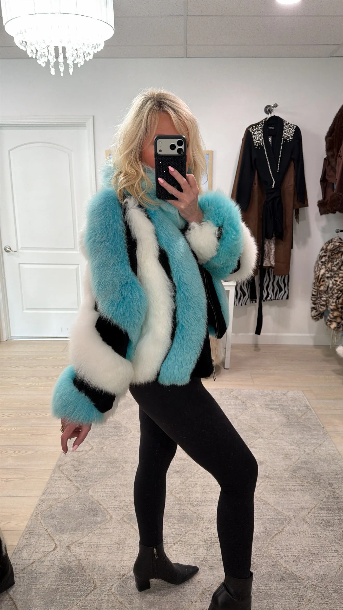 #GB47 Vintage Dyed Fox Jacket Size Medium sold by Glitzy Bella product image thumbnail 2