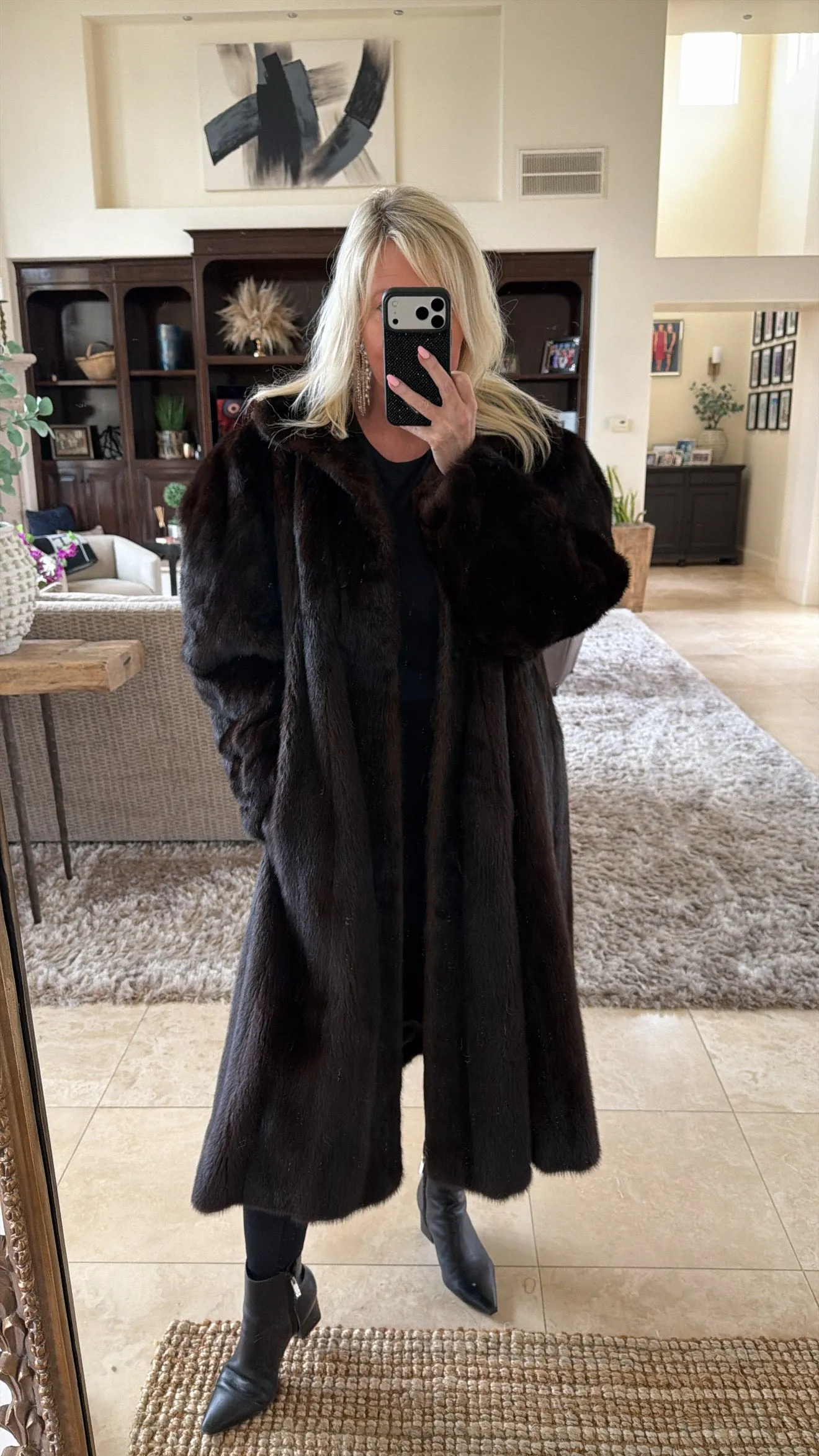 #GB55 Vintage Mahogany Mink Fur Coat sold by Glitzy Bella product image thumbnail 4
