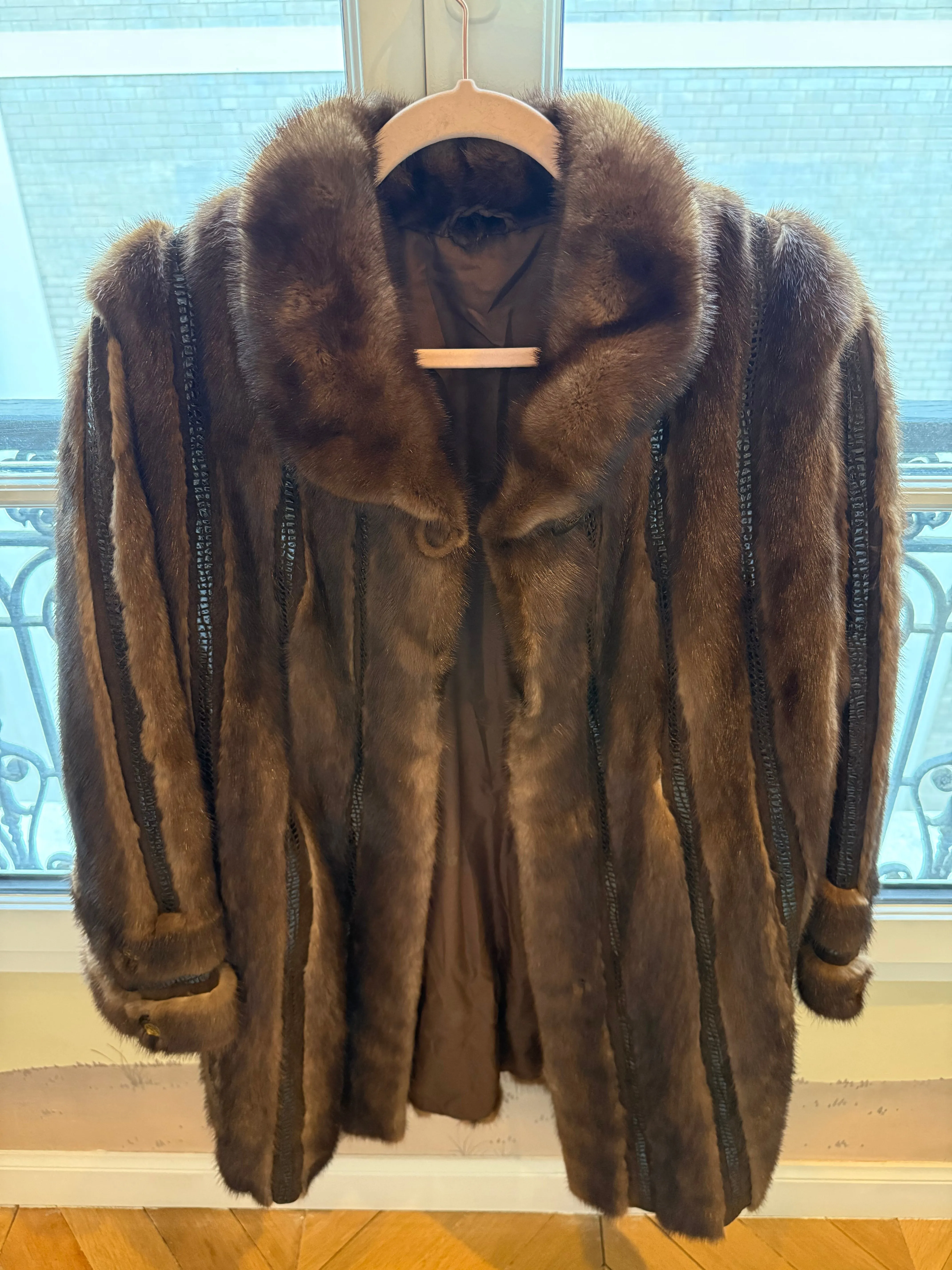 #GB59 Vintage Demi Buff Mink w/ Leather Details Coat Size Medium sold by Glitzy Bella product image thumbnail 4