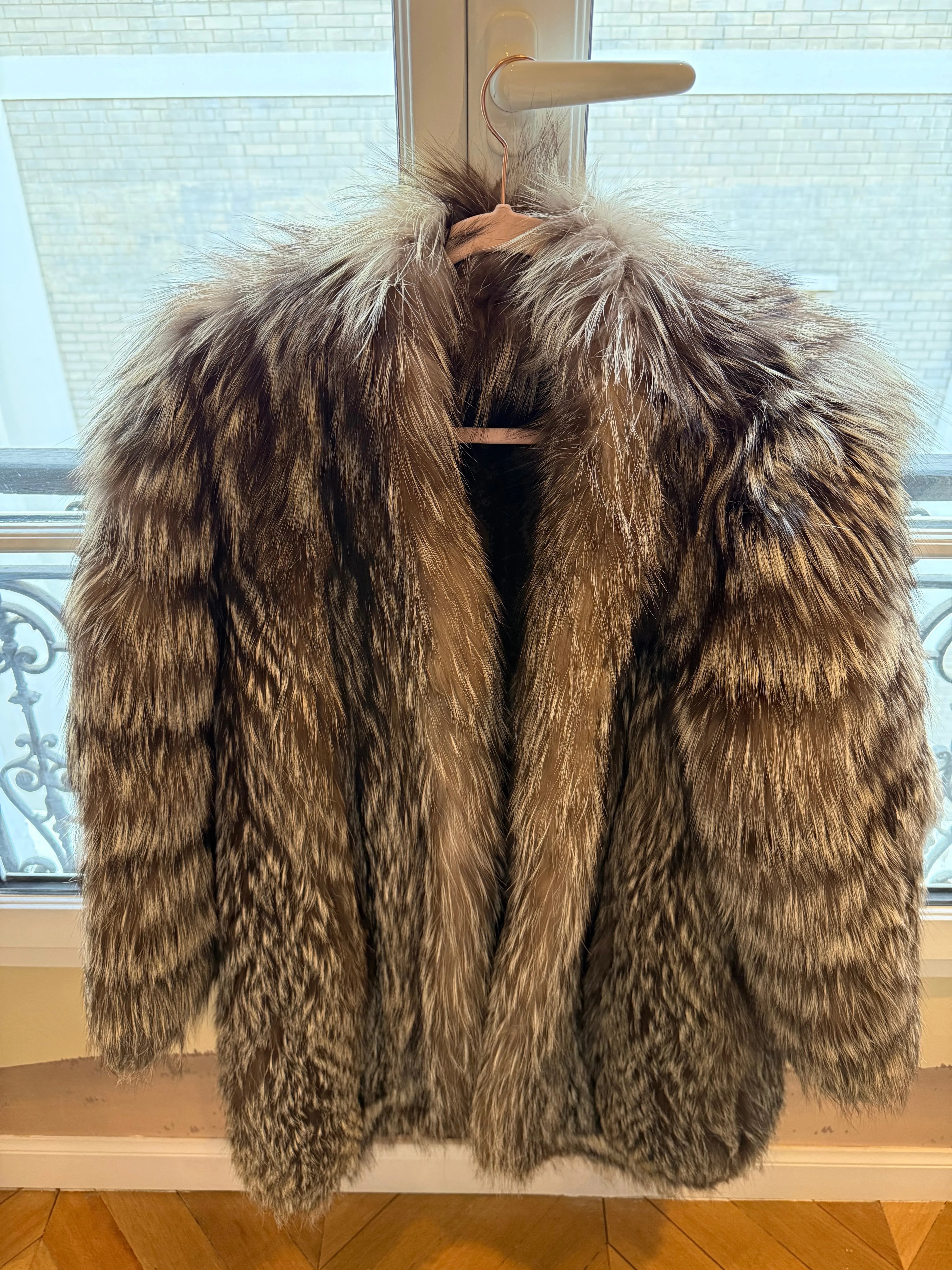 #GB74 Vintage Silver Fox Stroller Size Large sold by Glitzy Bella product image thumbnail 4