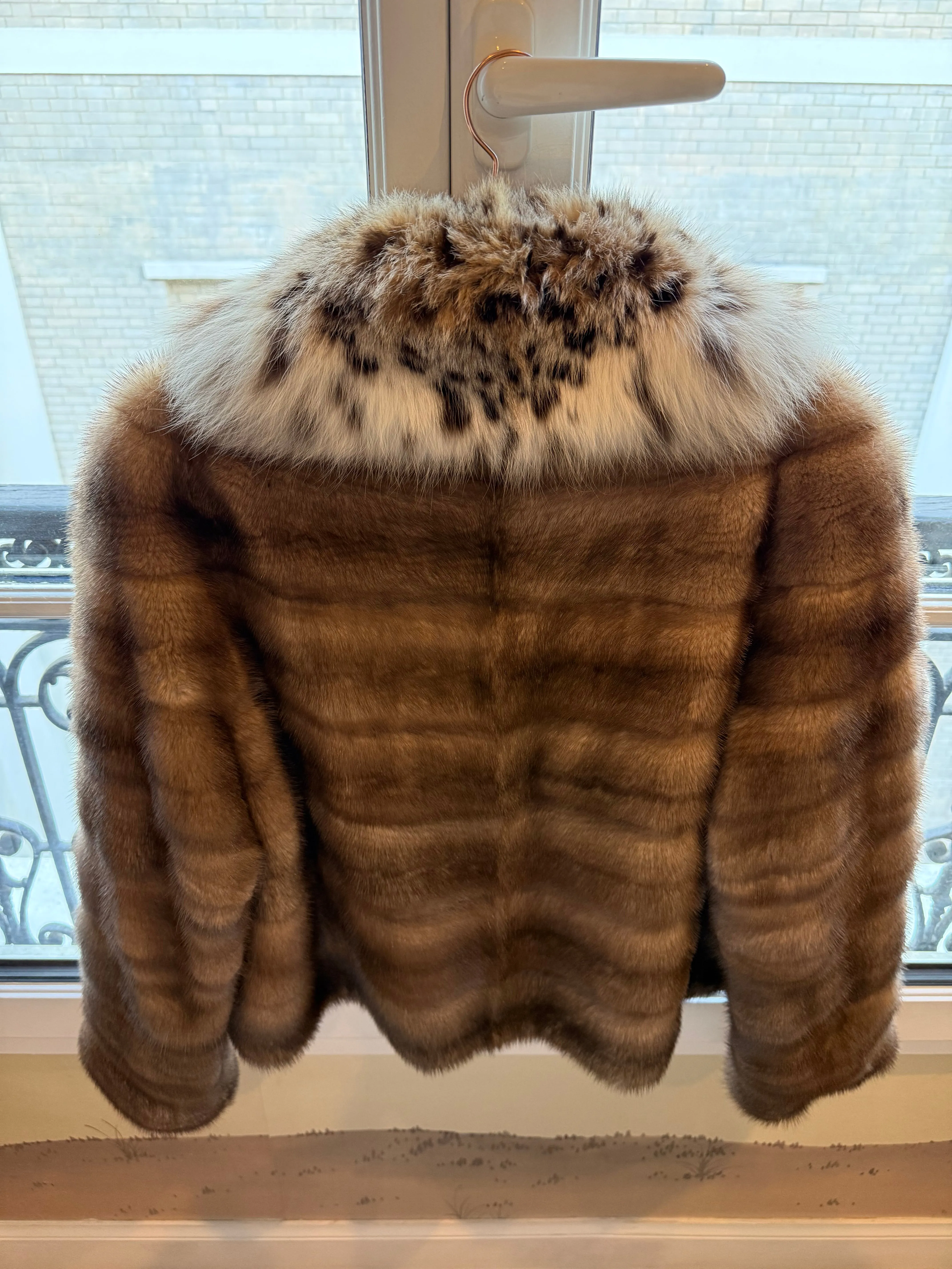 #GB73 Vintage Pastel Mink w/ Lynx Collar Jacket Size Medium sold by Glitzy Bella product image thumbnail 5