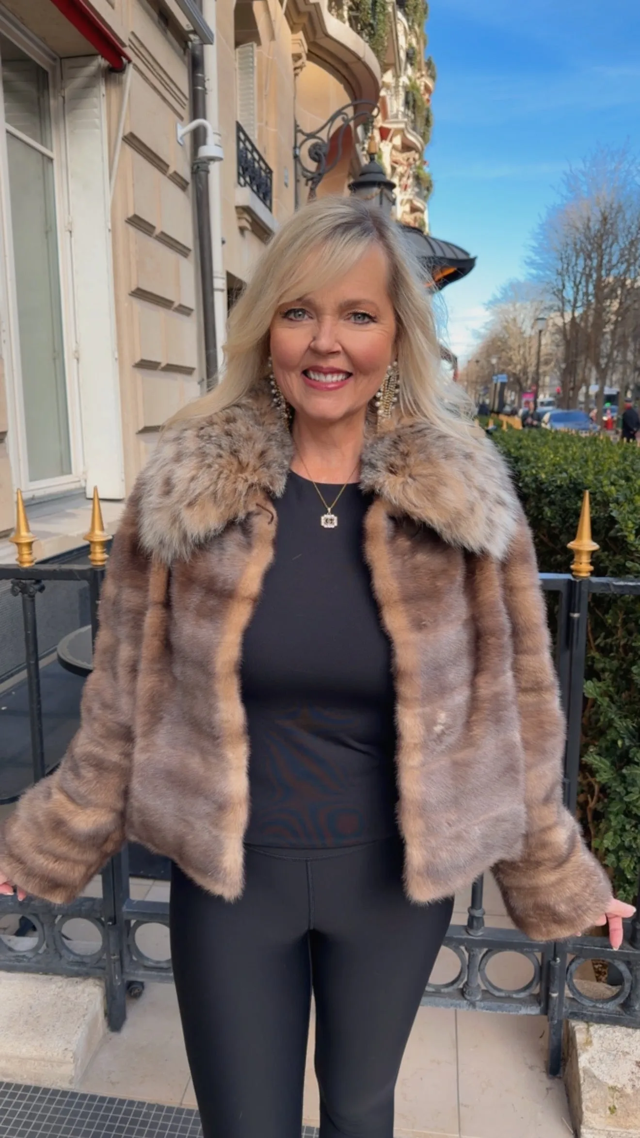 #GB73 Vintage Pastel Mink w/ Lynx Collar Jacket Size Medium sold by Glitzy Bella