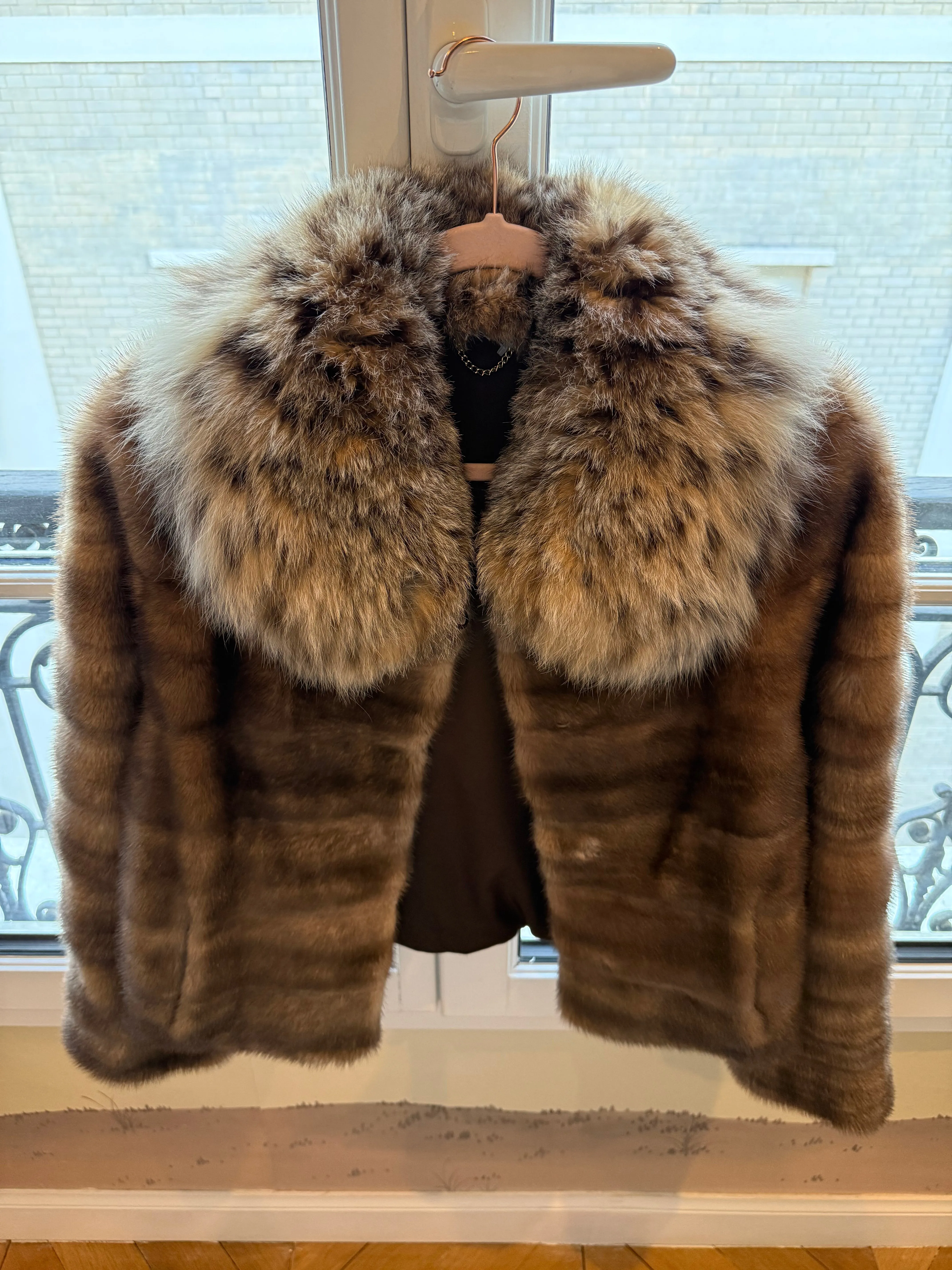 #GB73 Vintage Pastel Mink w/ Lynx Collar Jacket Size Medium sold by Glitzy Bella product image thumbnail 4