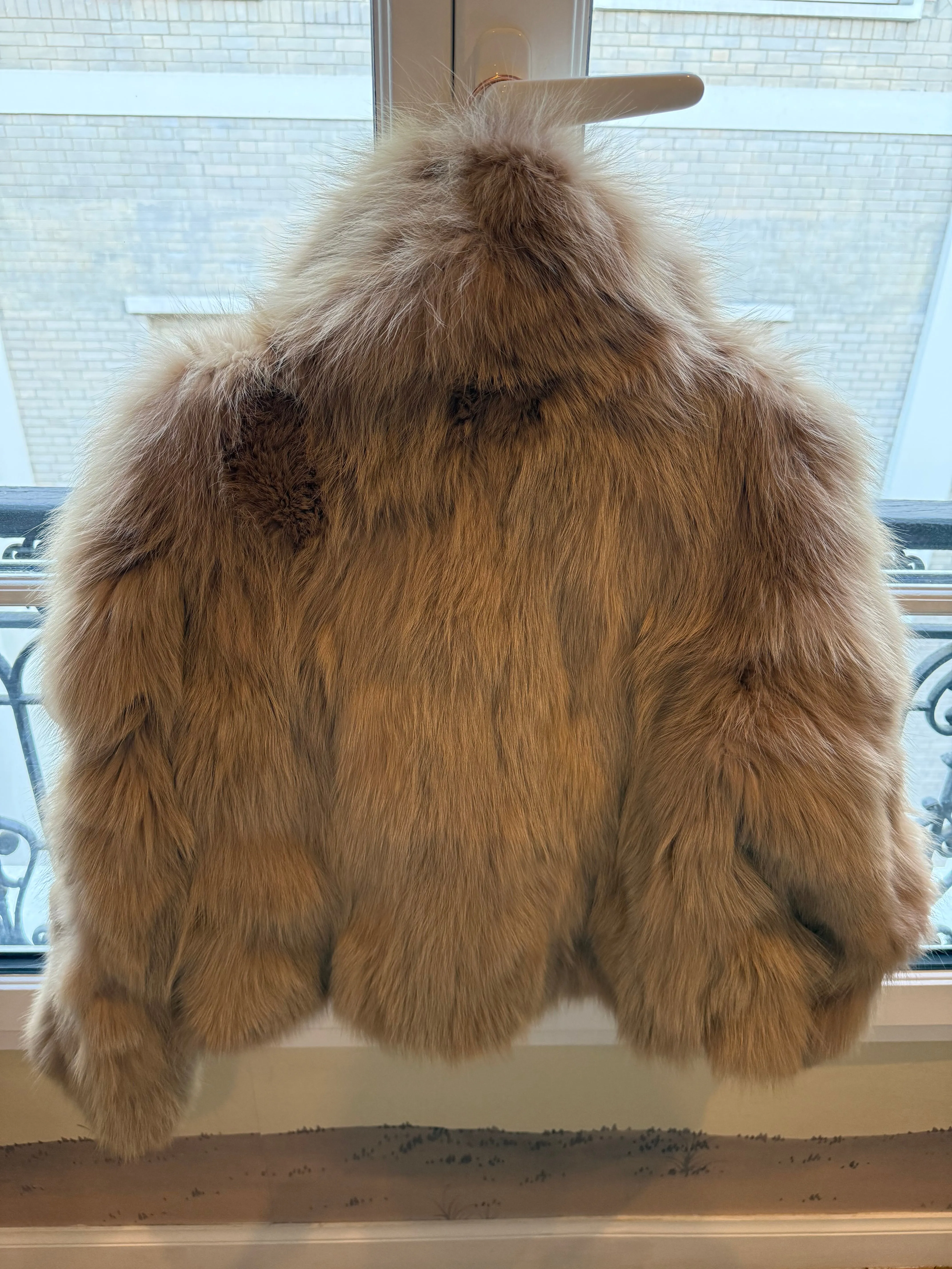 #GB72 Vintage Beige Fox Jacket Size Medium sold by Glitzy Bella product image thumbnail 5