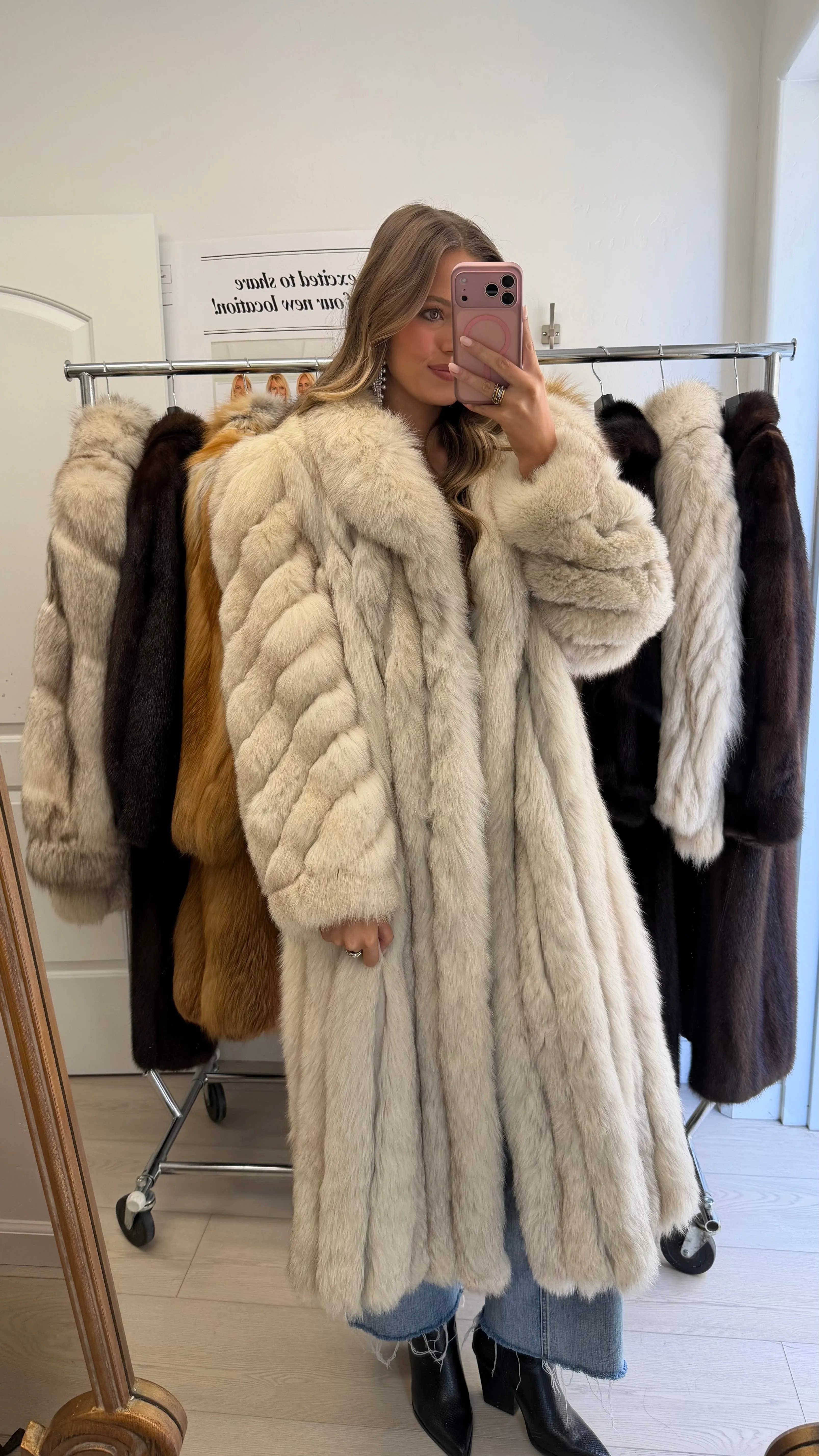 #24 Vintage Blue Fox Coat Size M/L sold by Glitzy Bella product image thumbnail 2