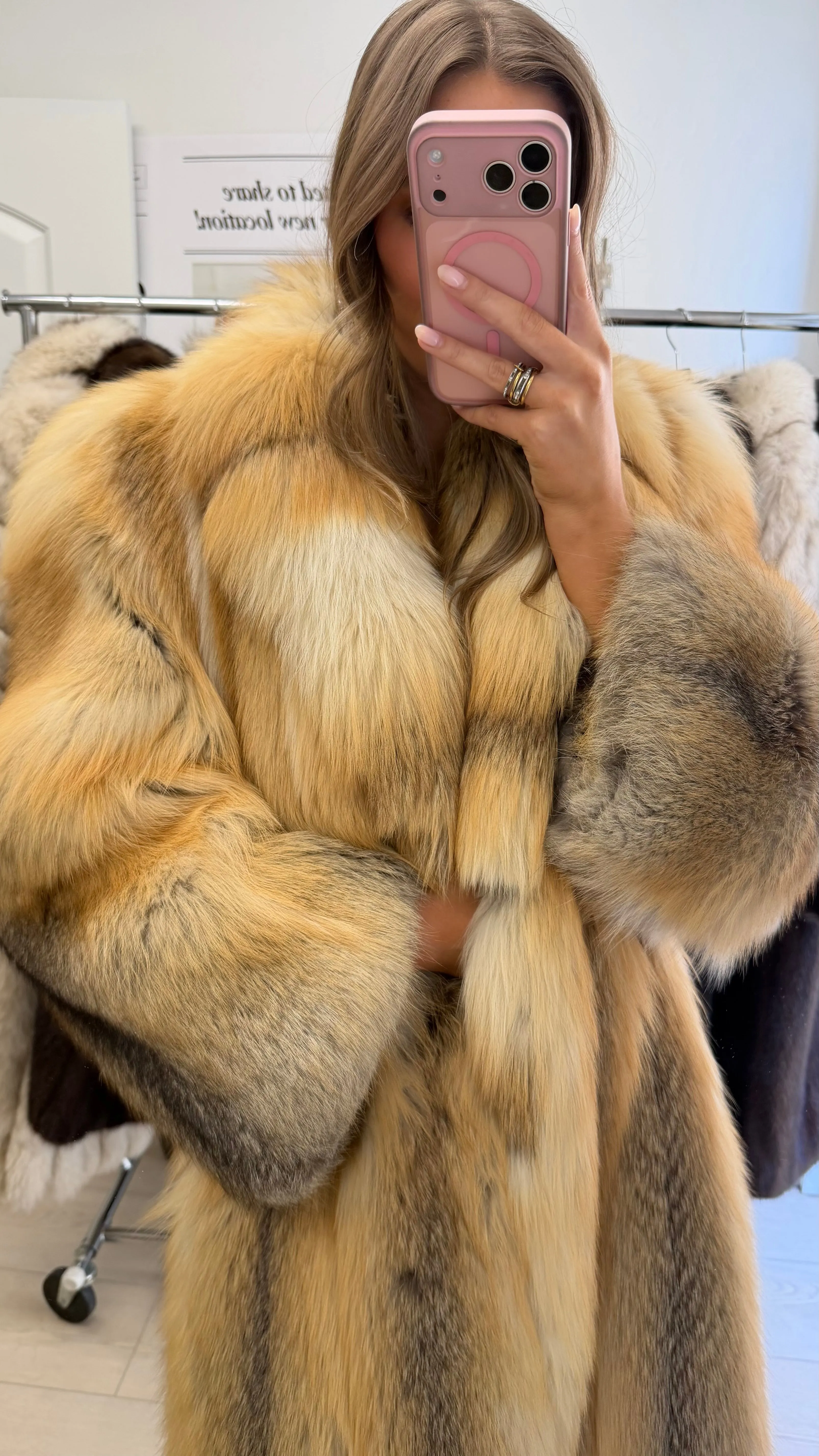 #11 Vintage Golden Island Fox Coat Size S/M sold by Glitzy Bella product image thumbnail 2
