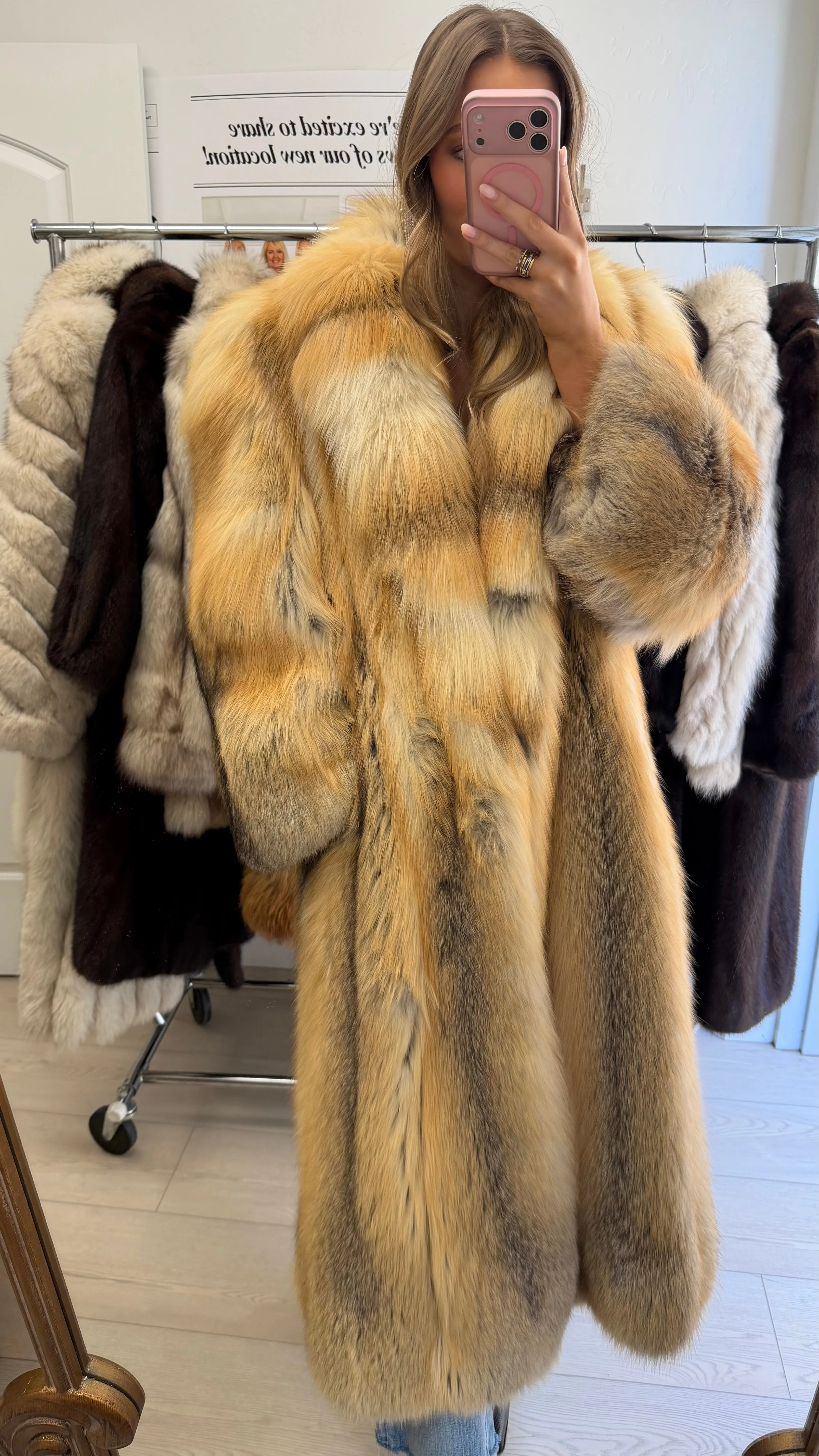 #11 Vintage Golden Island Fox Coat Size S/M sold by Glitzy Bella product image thumbnail 3