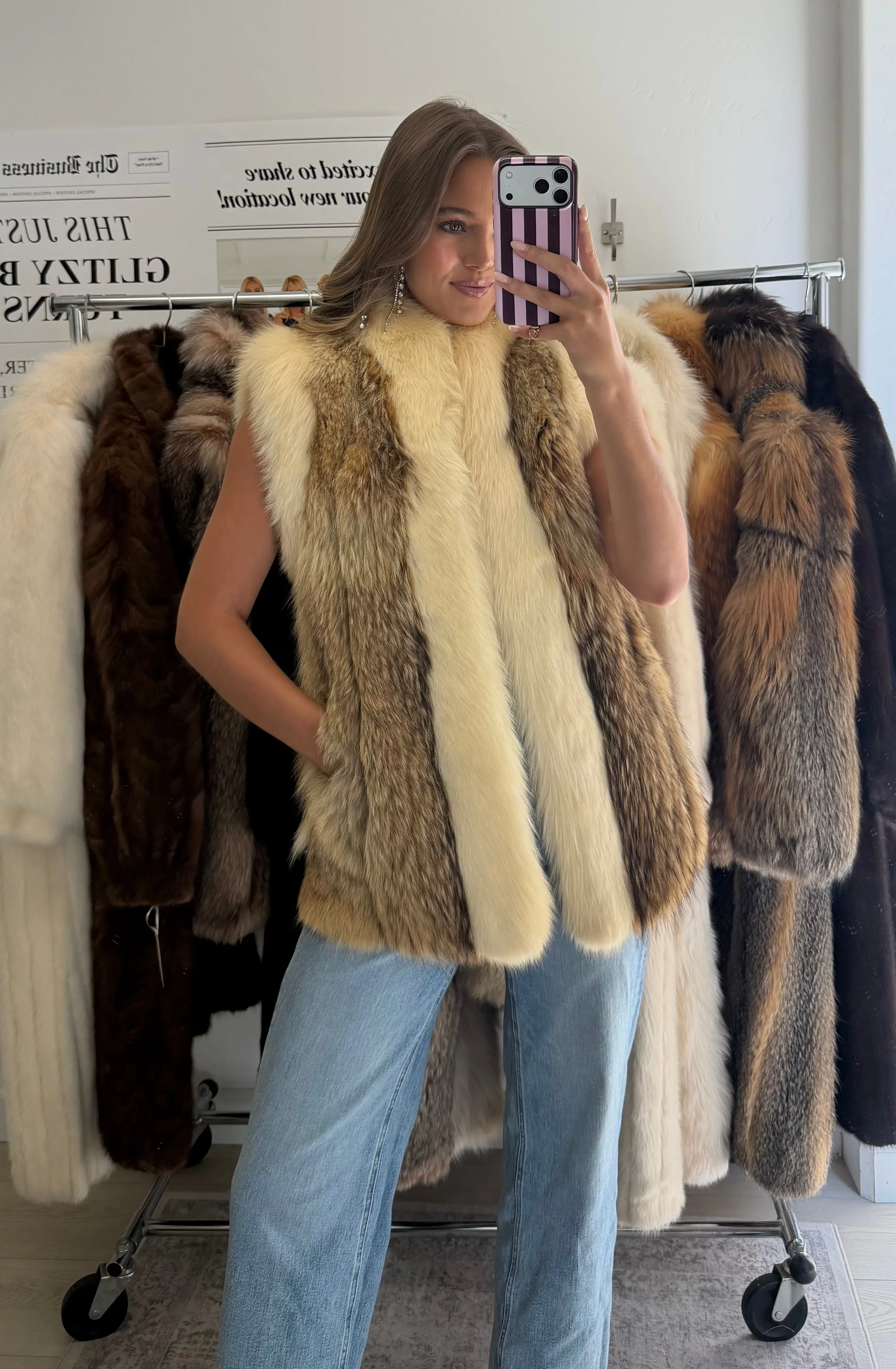 #62 Vintage Coyote Vest w/ Fox Trim Size Medium sold by Glitzy Bella product image thumbnail 4