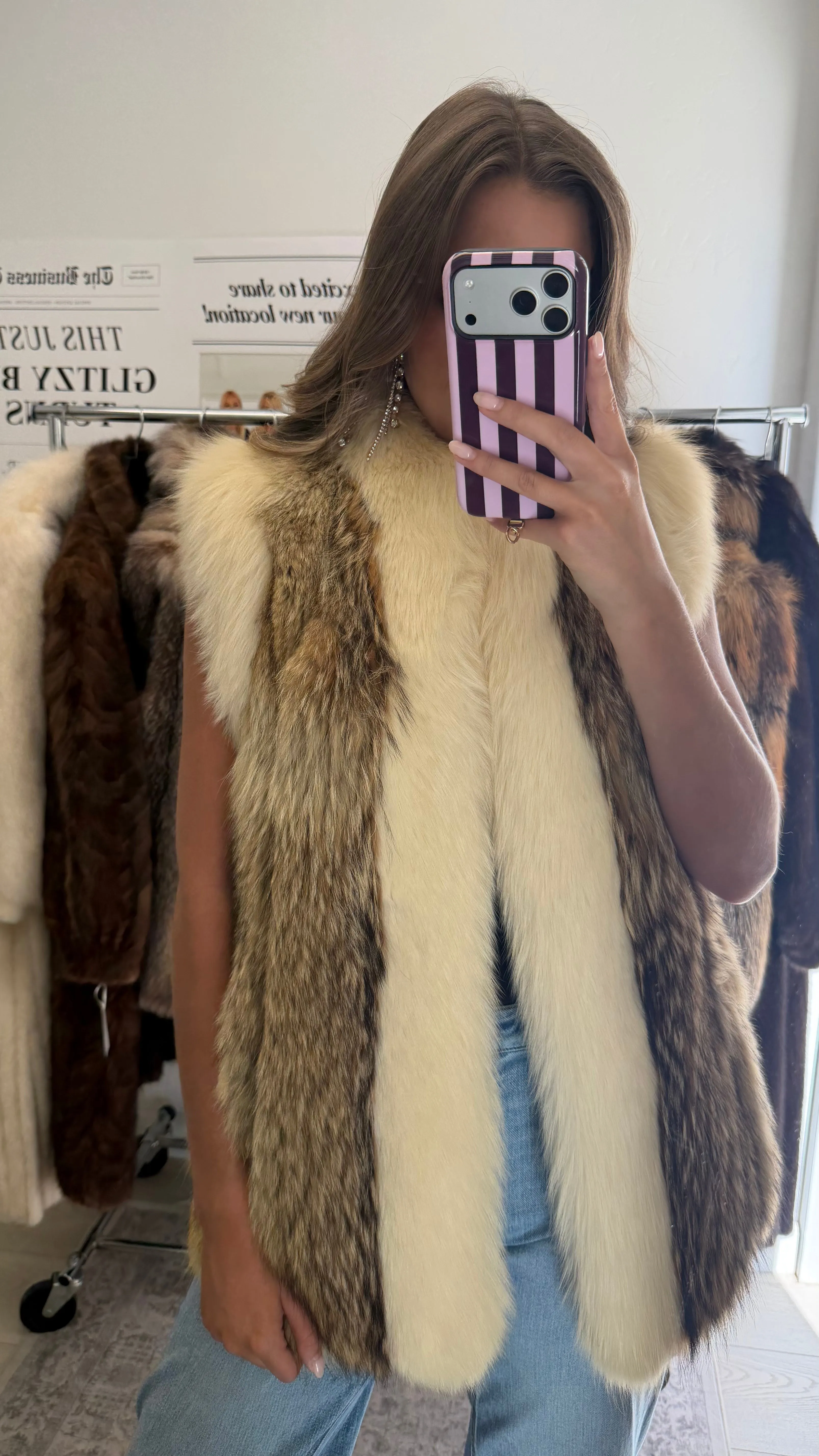 #62 Vintage Coyote Vest w/ Fox Trim Size Medium sold by Glitzy Bella product image thumbnail 3