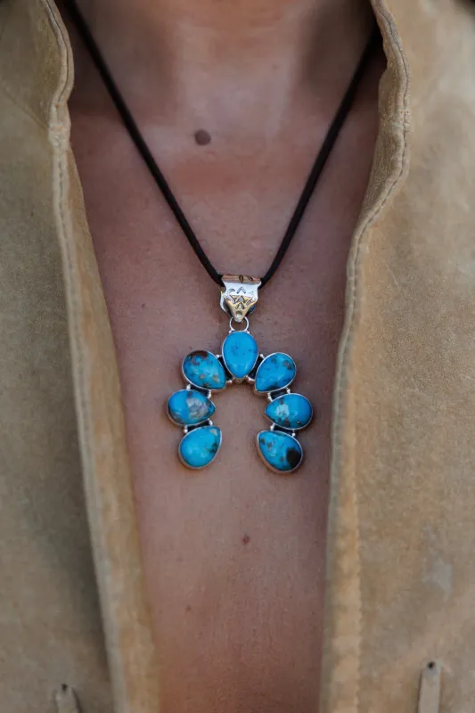 The “Mesa" Kingman Turquoise Pendant Necklace made by Glitzy Bella