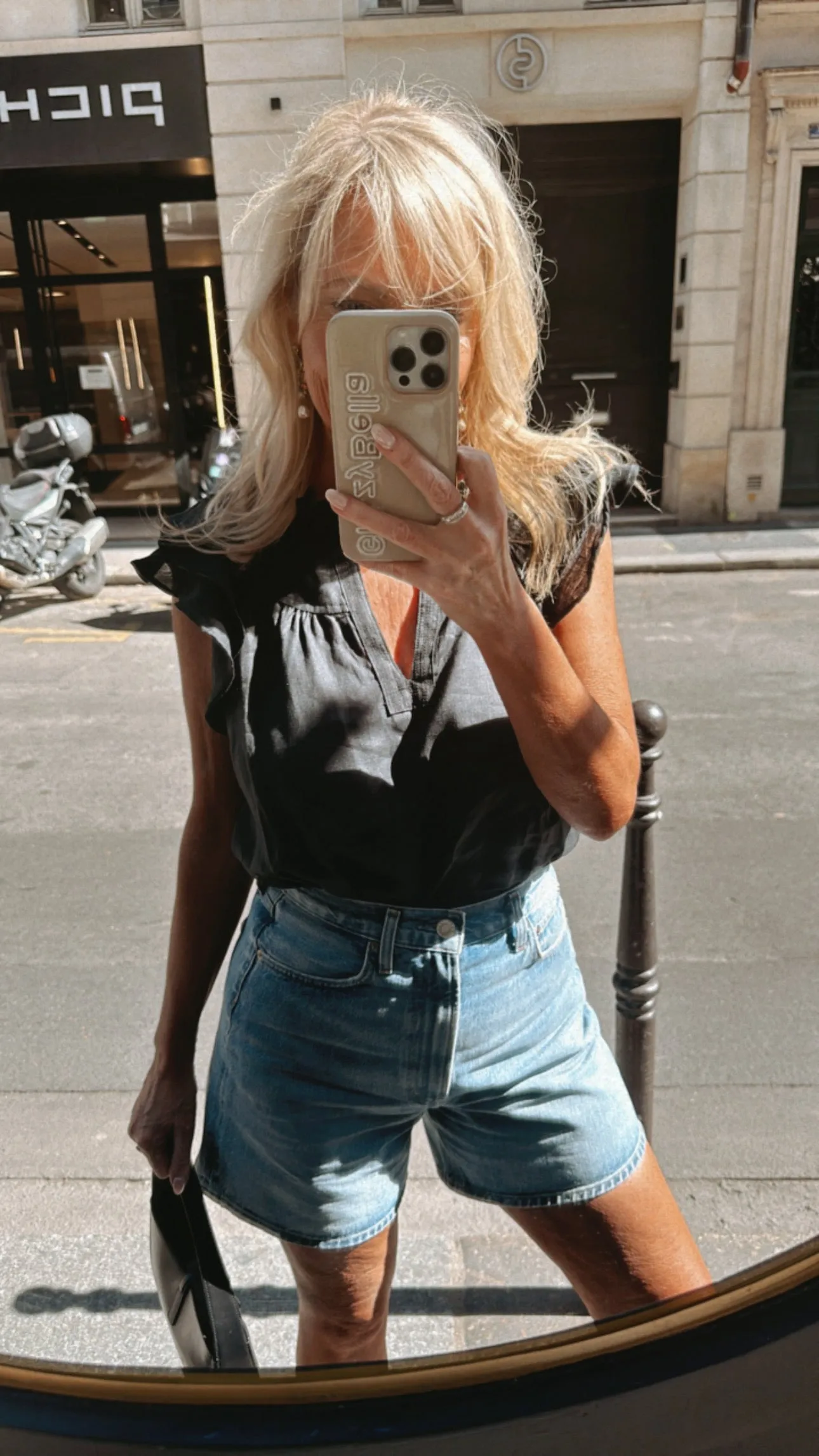 FINAL SALE!! Poppy Linen Blouse in Black sold by Glitzy Bella product image thumbnail 2