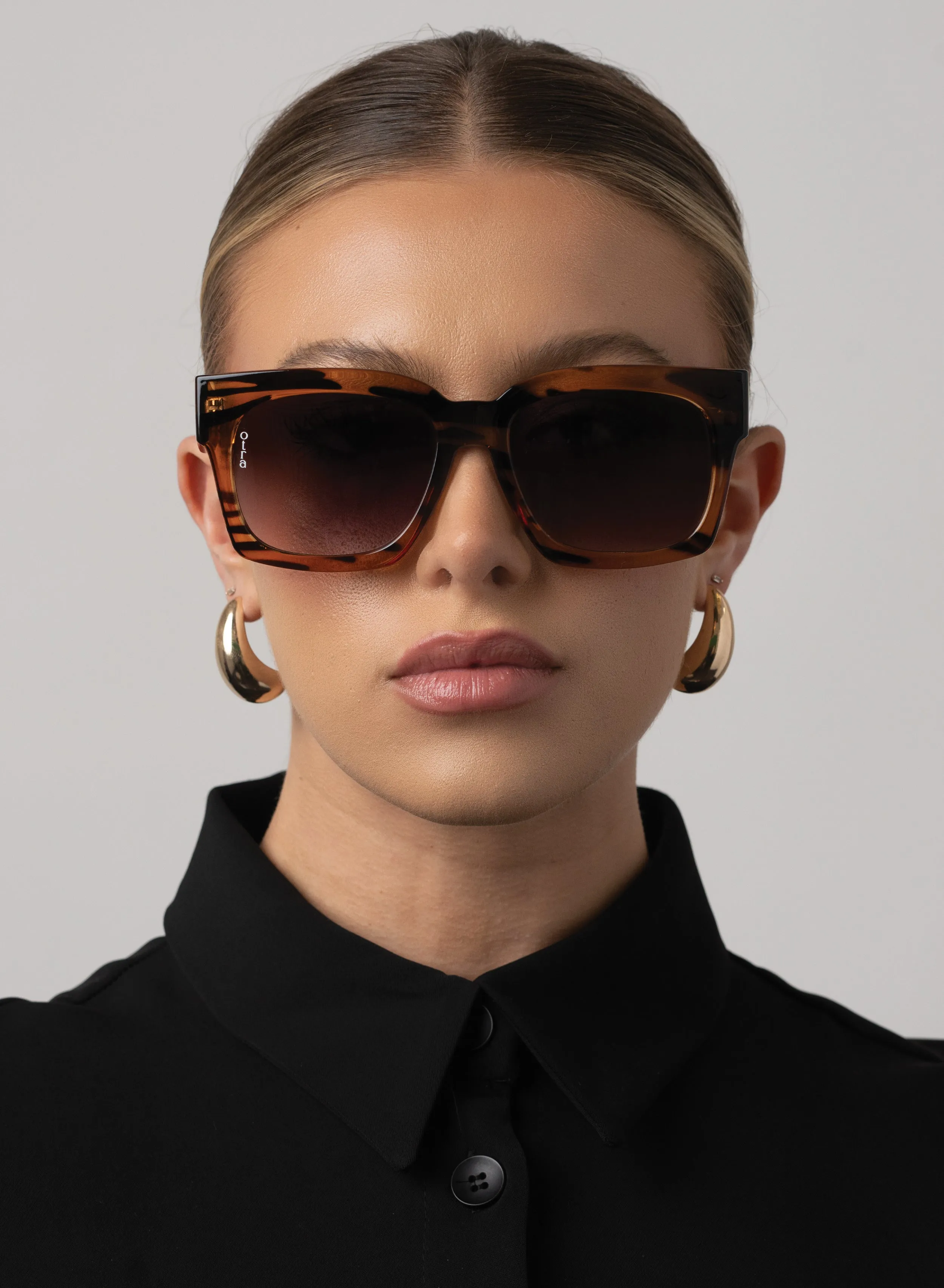 Alba - Dark Tortoiseshell sold by Otra Eyewear product image thumbnail 3