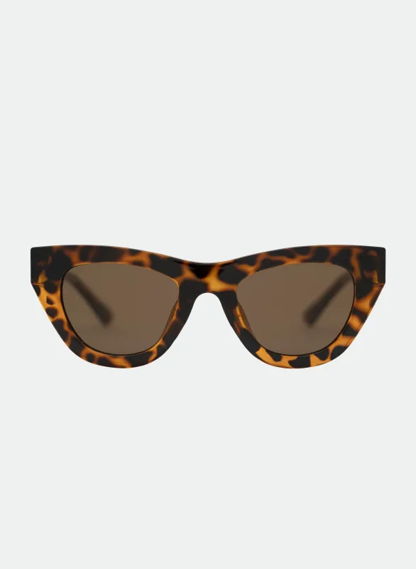 Kinni - Tortoiseshell made by Otra Eyewear